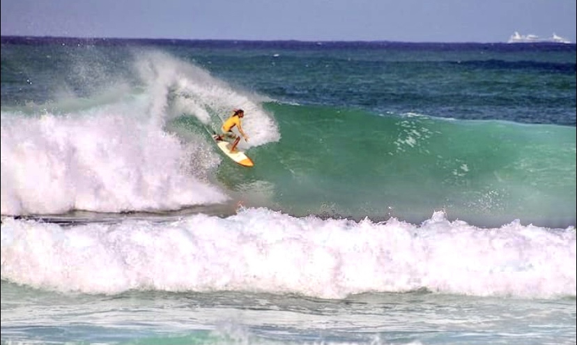 Ultimate surf à La Marginal de l’autre côté de la rue