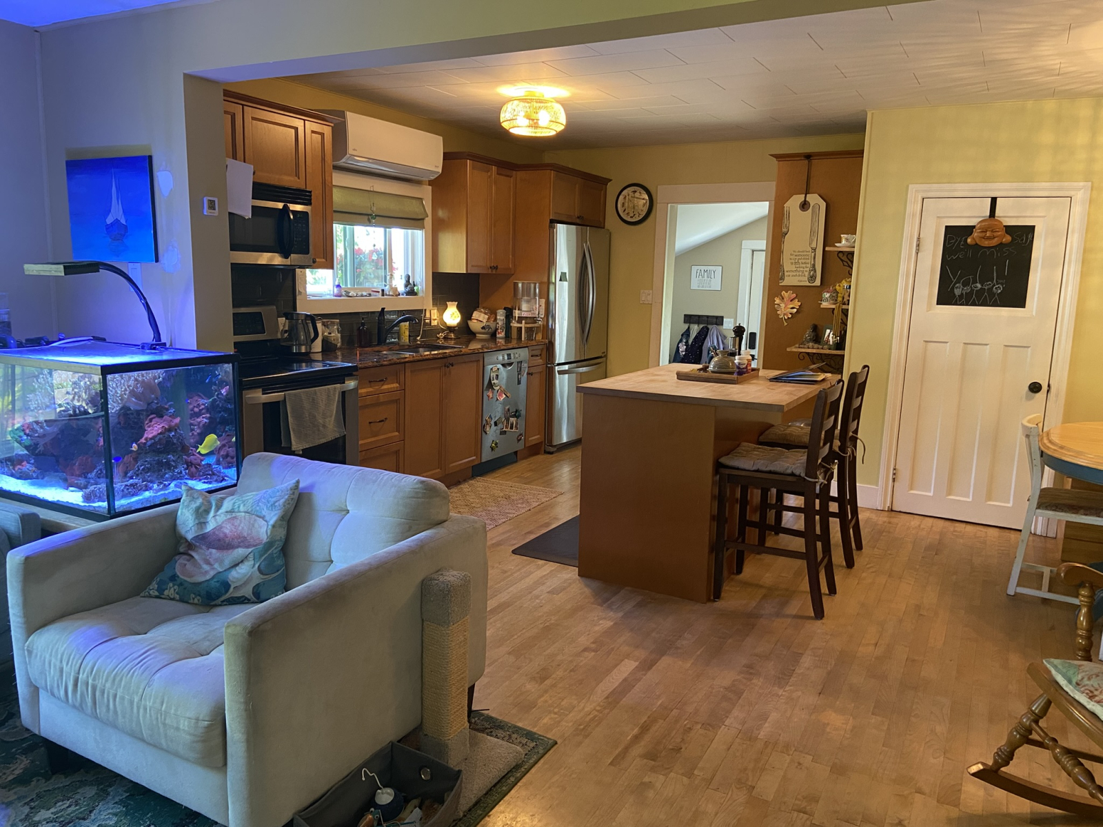 Kitchen with island