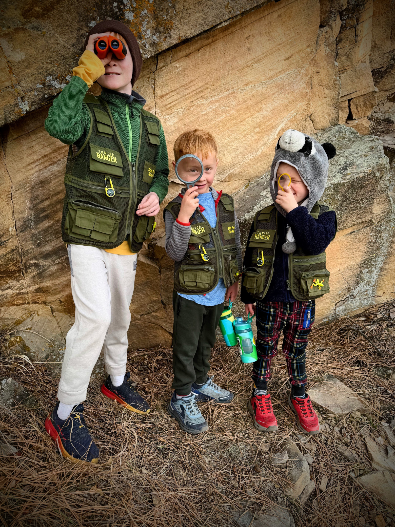 Nossos pequenos exploradores (Trilha de Natal anormalmente quente na trilha Bay to Bay do Reservatór ...