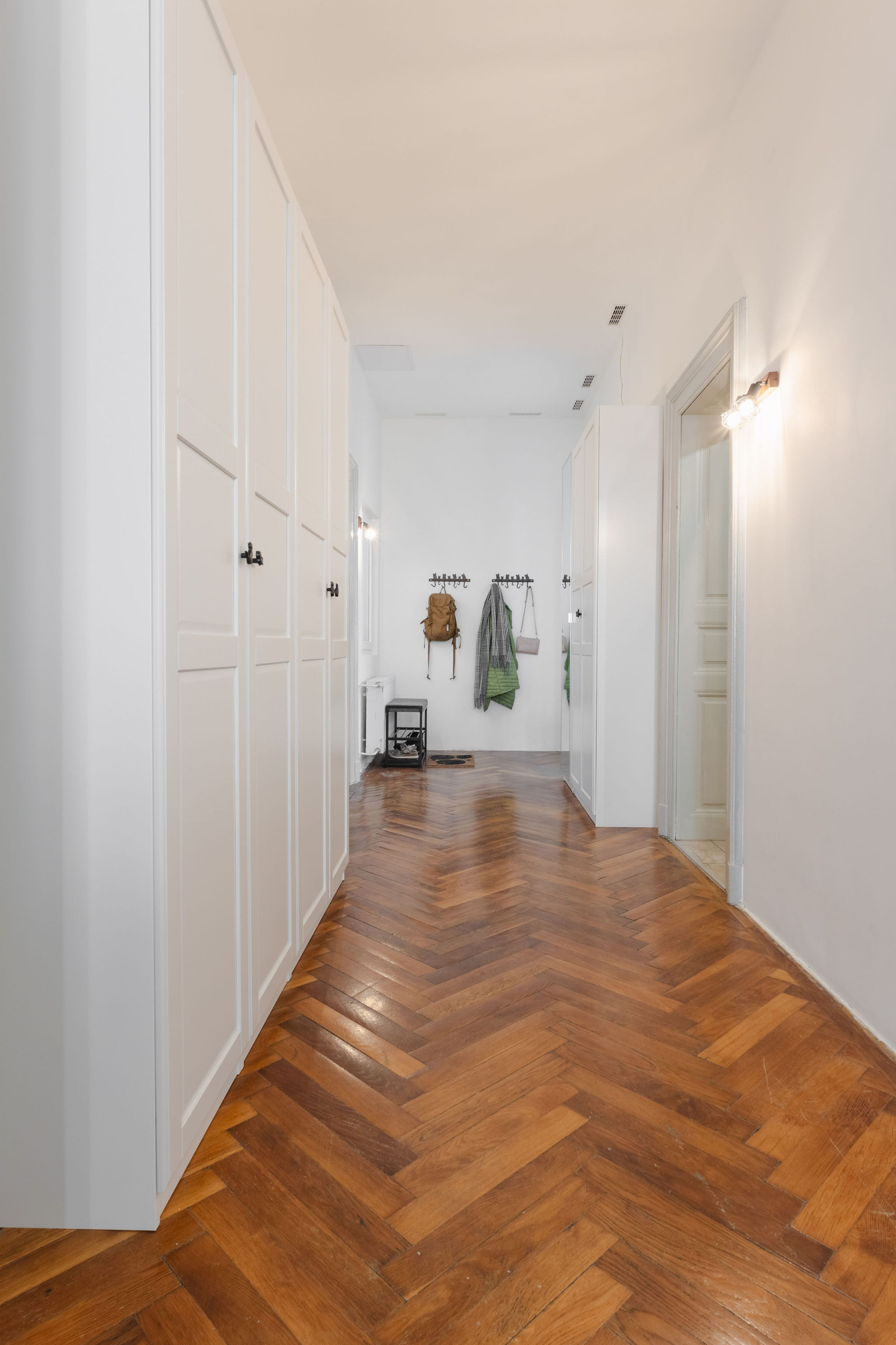 Downtown, Budapest - Centrally located with everything you want in Walking Distance!