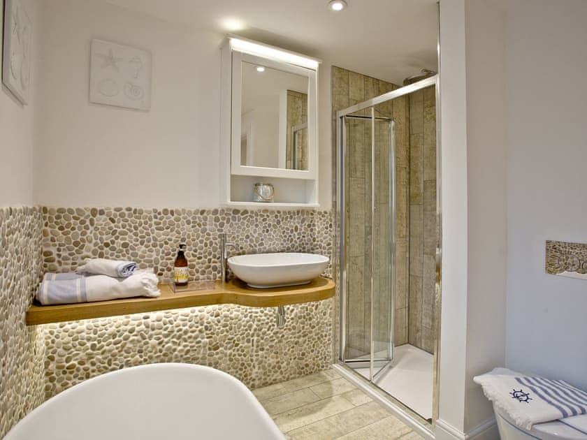 Waterfront Cottage, eingebettet am Meer in South Devon, Großbritannien,