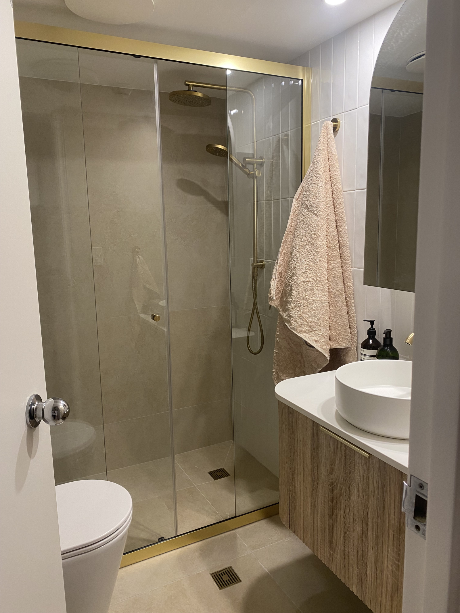 A stone’s throw to Sydney Harbour, great beaches, Sydney CBD and all it has to offer.