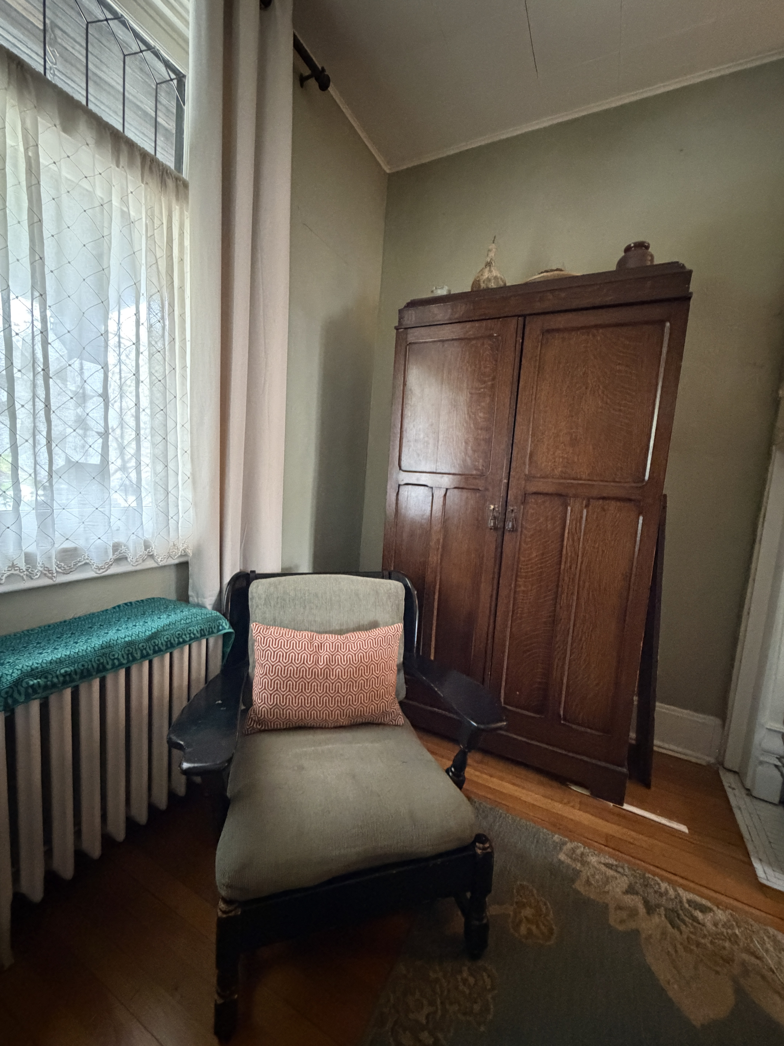 Casa vittoriana in un quartiere storico vicino a un parco splendido