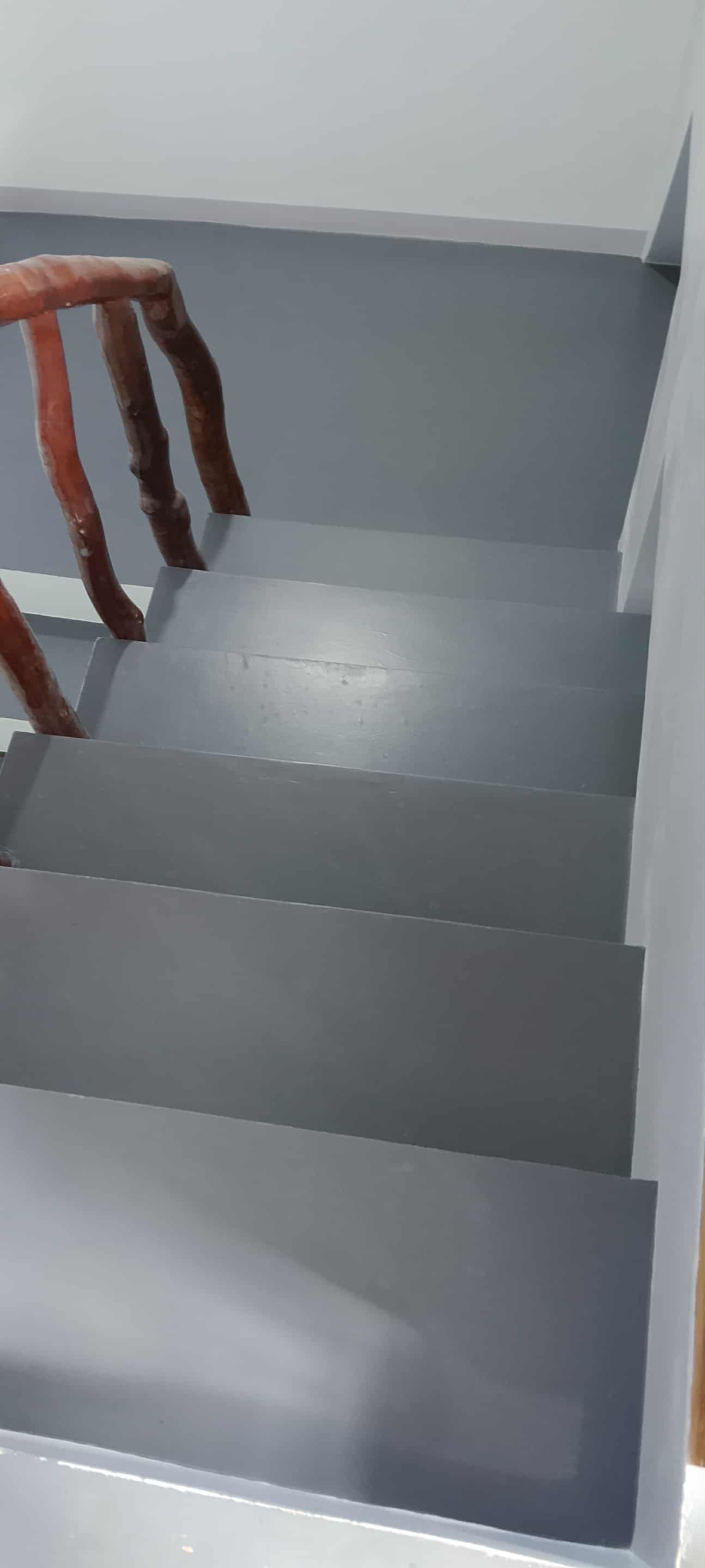 Trappen van de eerste verdieping naar de tweede verdieping