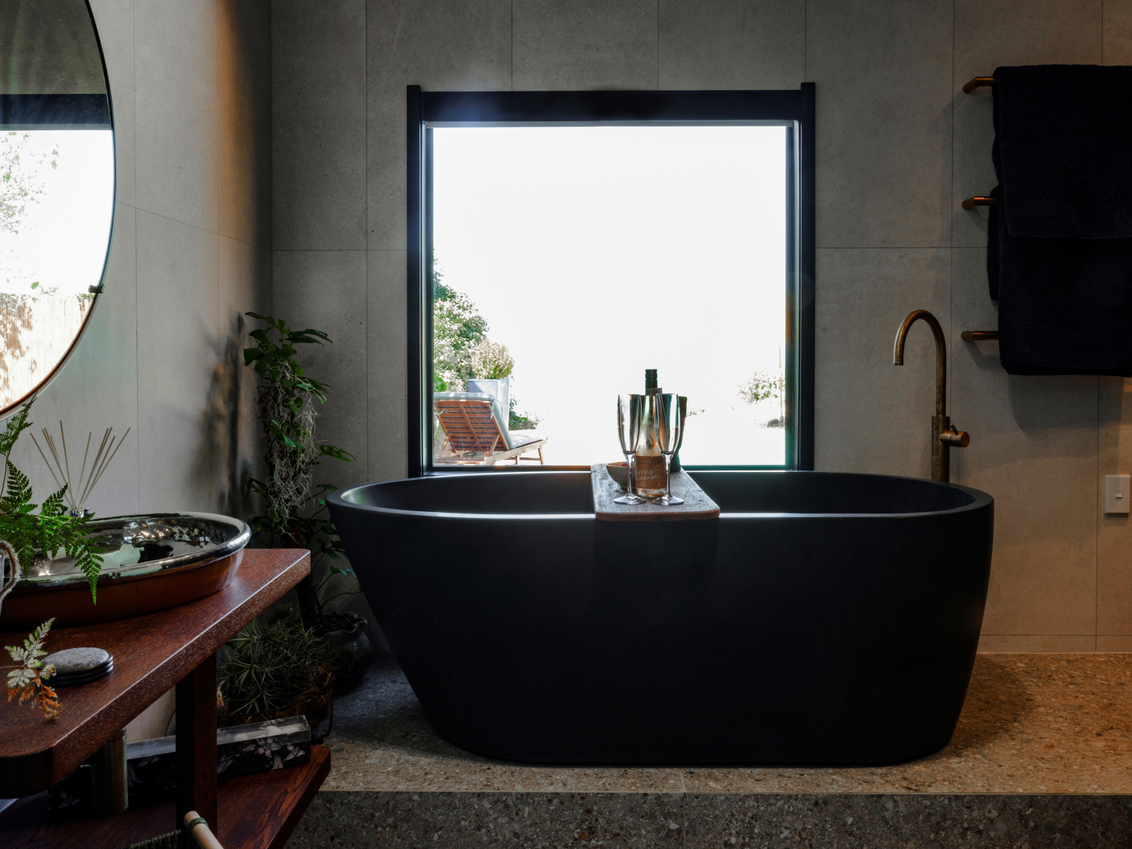 Clifftop suite with soul plus heated swimming pool