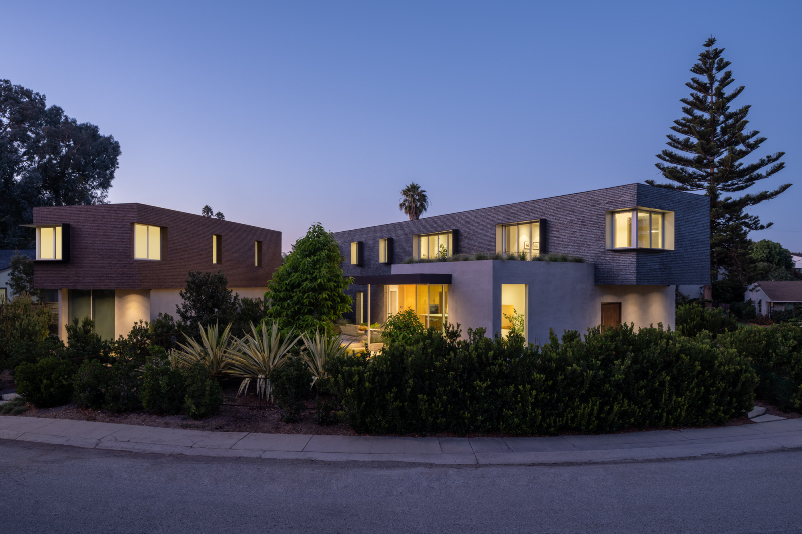 Striking Modern Eco Home