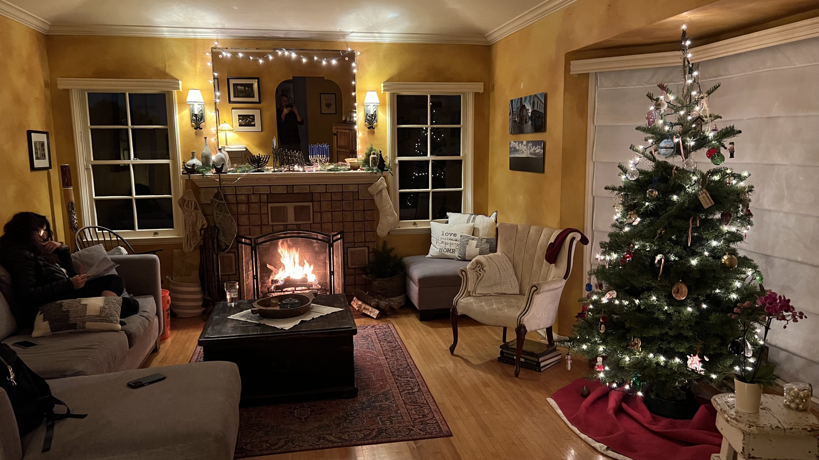 Nuestra casa en Los Ángeles - Sala de estar Tiempo de vacaciones junto al fuego