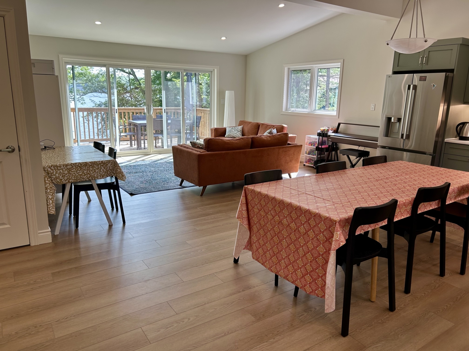 Modern family cottage on the lake in the Kawarthas, Ontario