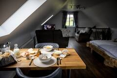 Bar à petit-déjeuner Loft balayé par le vent