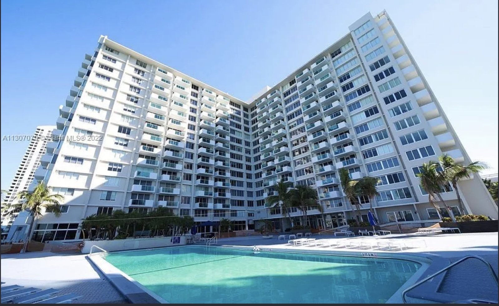 Studio nella zona più tranquilla di South Beach con vista sul tramonto su Miami e una piscina, vasca idromassaggio, palestra, ecc.