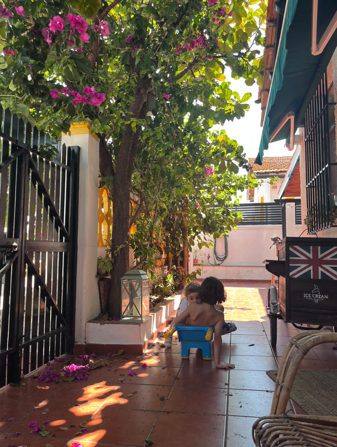 Charming British-Andalusian little Cottage in city centre close to amazing beaches