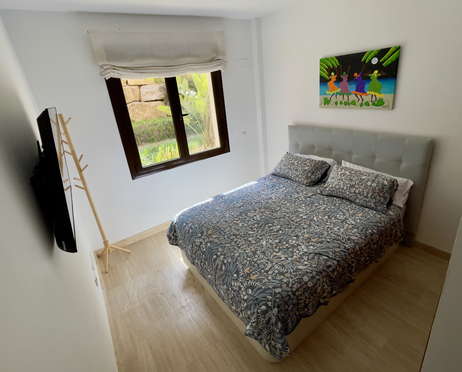 Aproveite as vistas das encostas e da costa da nossa casa na Costa del Sol!