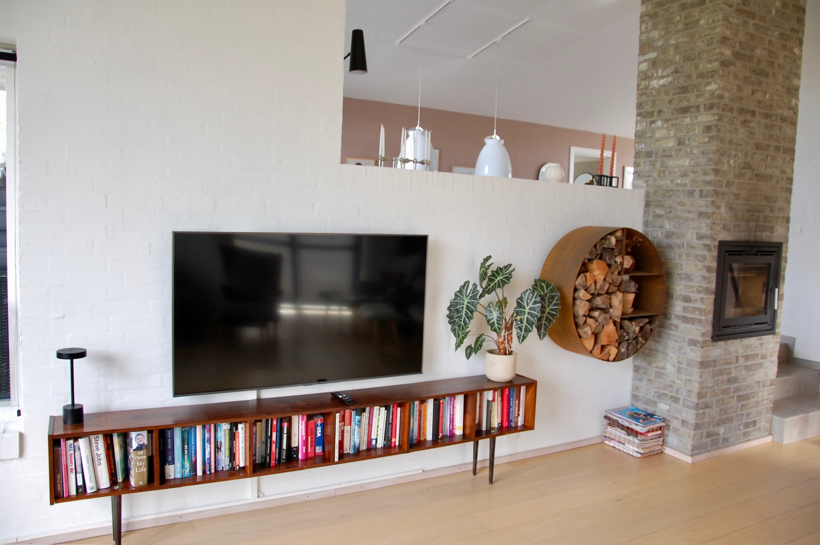 Large modern home - close to Legoland