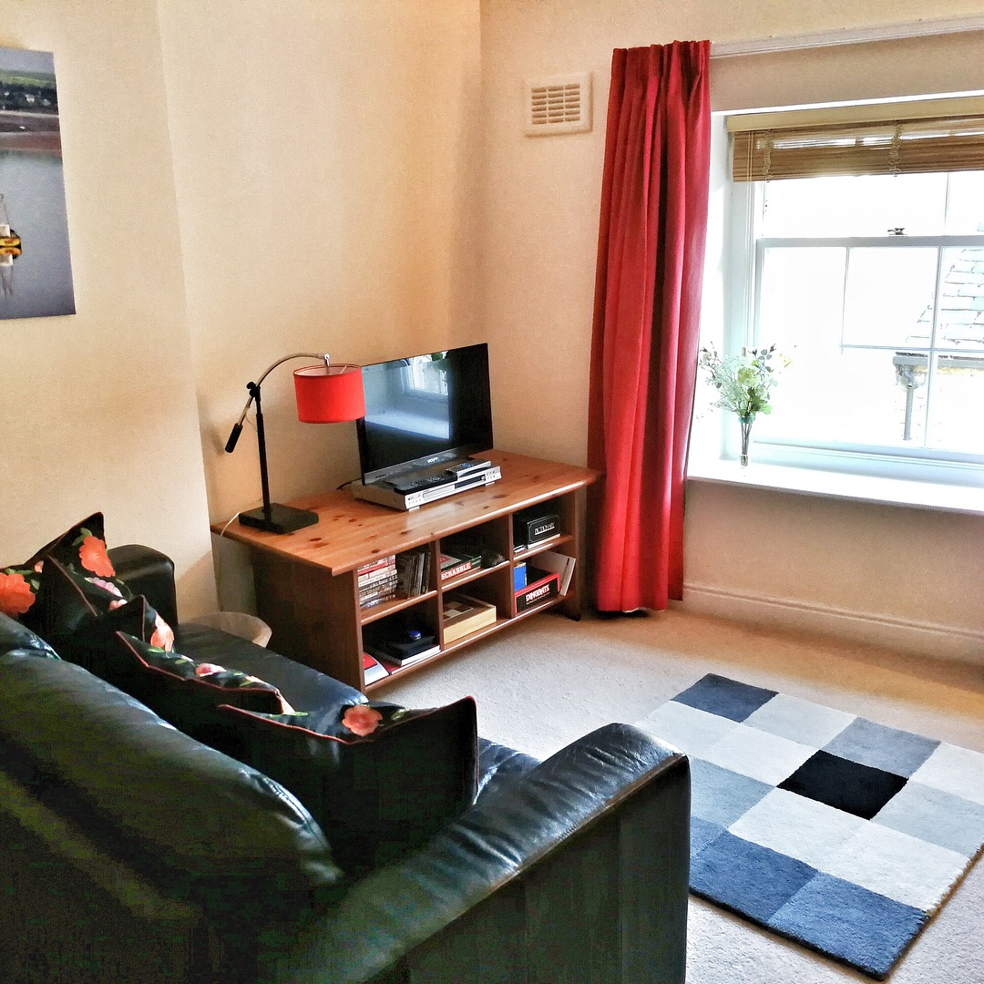 Neighbour to a Norman Castle in Lancaster City Centre! Lake District 40mins away.