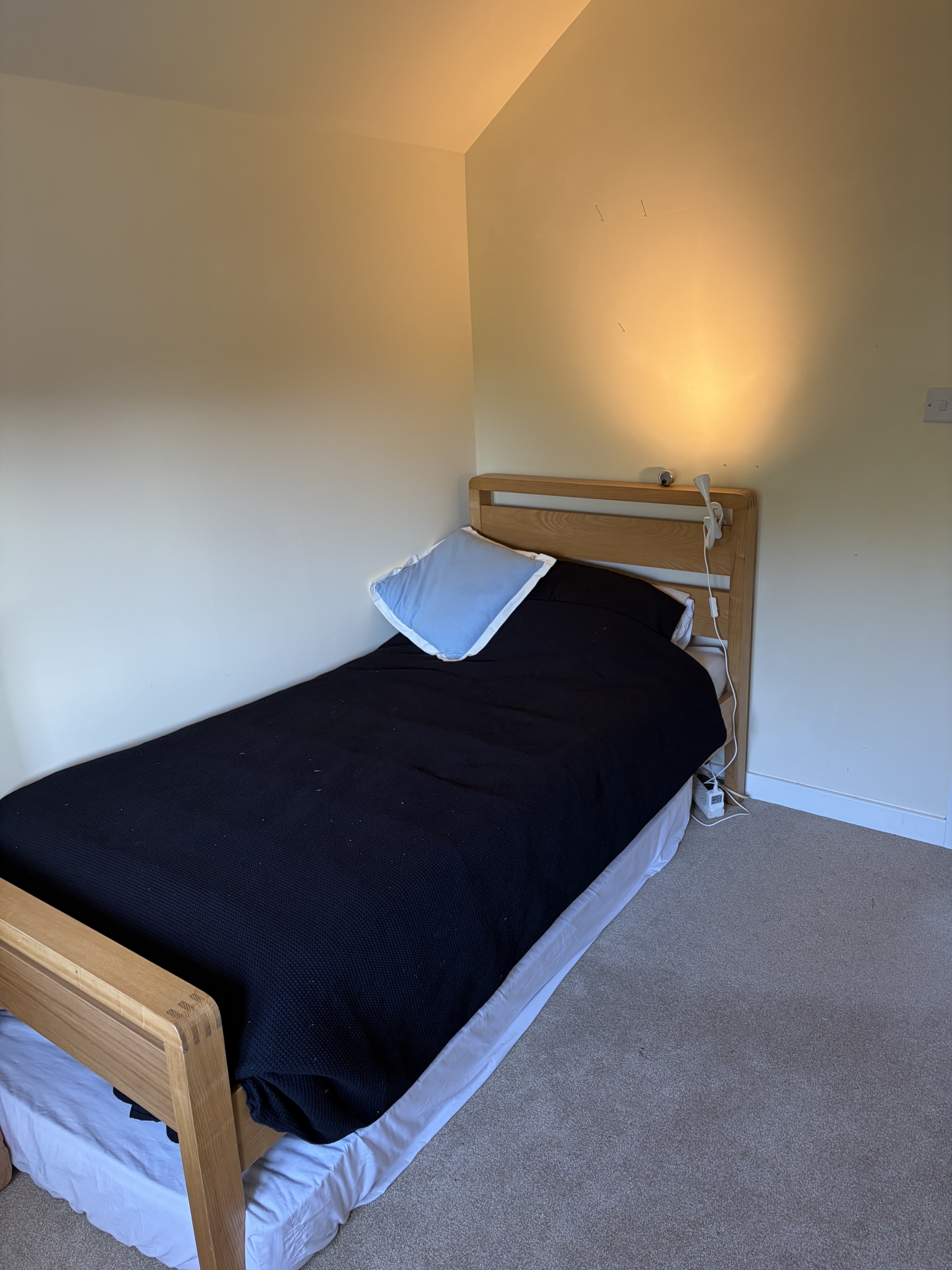 Lovely, light family home with garden, near to Cotswolds and Cheltenham