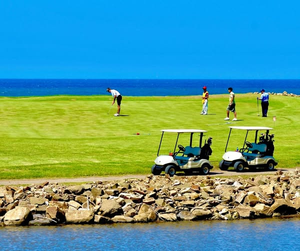 Campo de golf de 9 hoyos