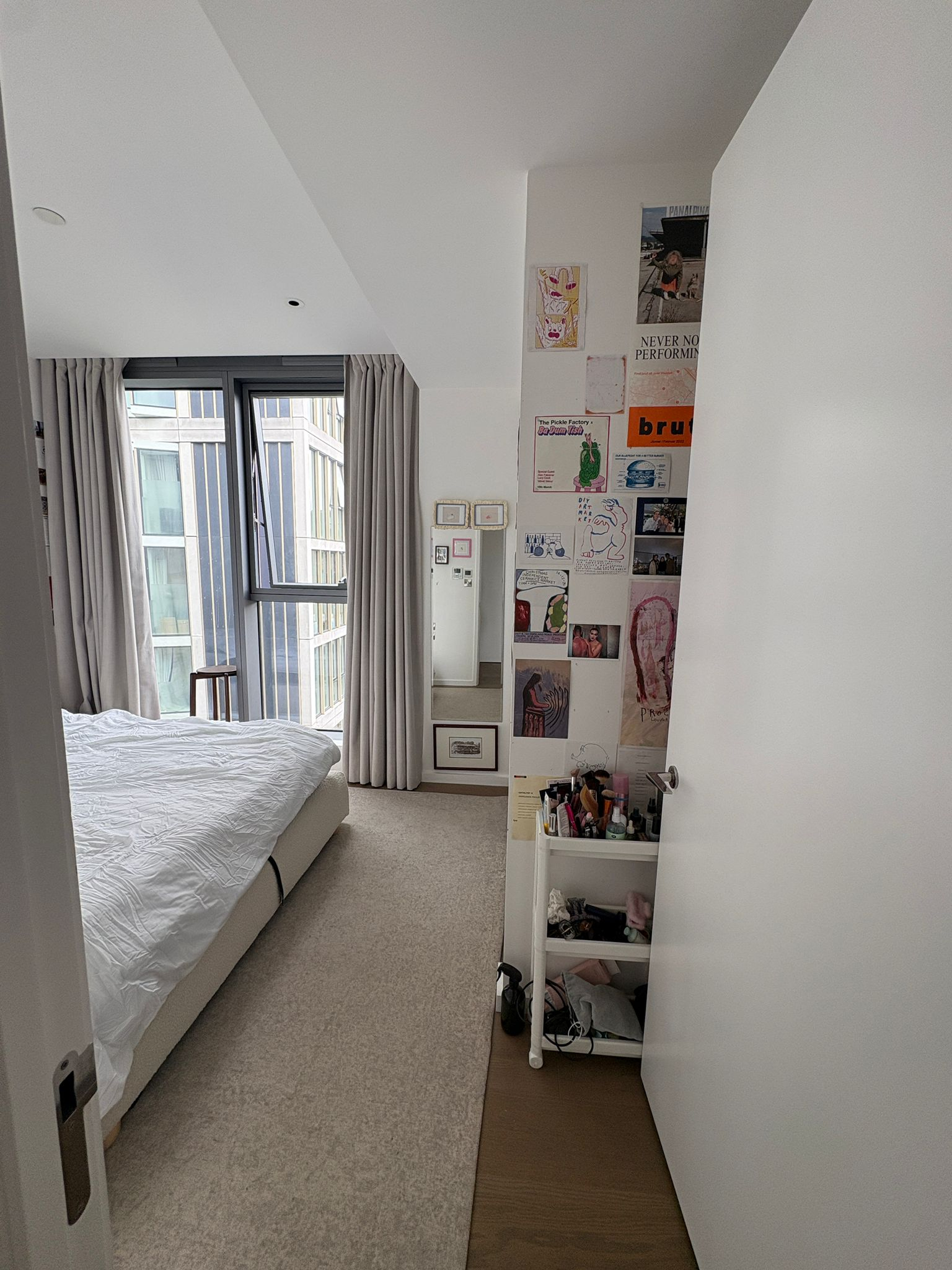 Modern One-Bedroom Flat in Lovely Neighborhood