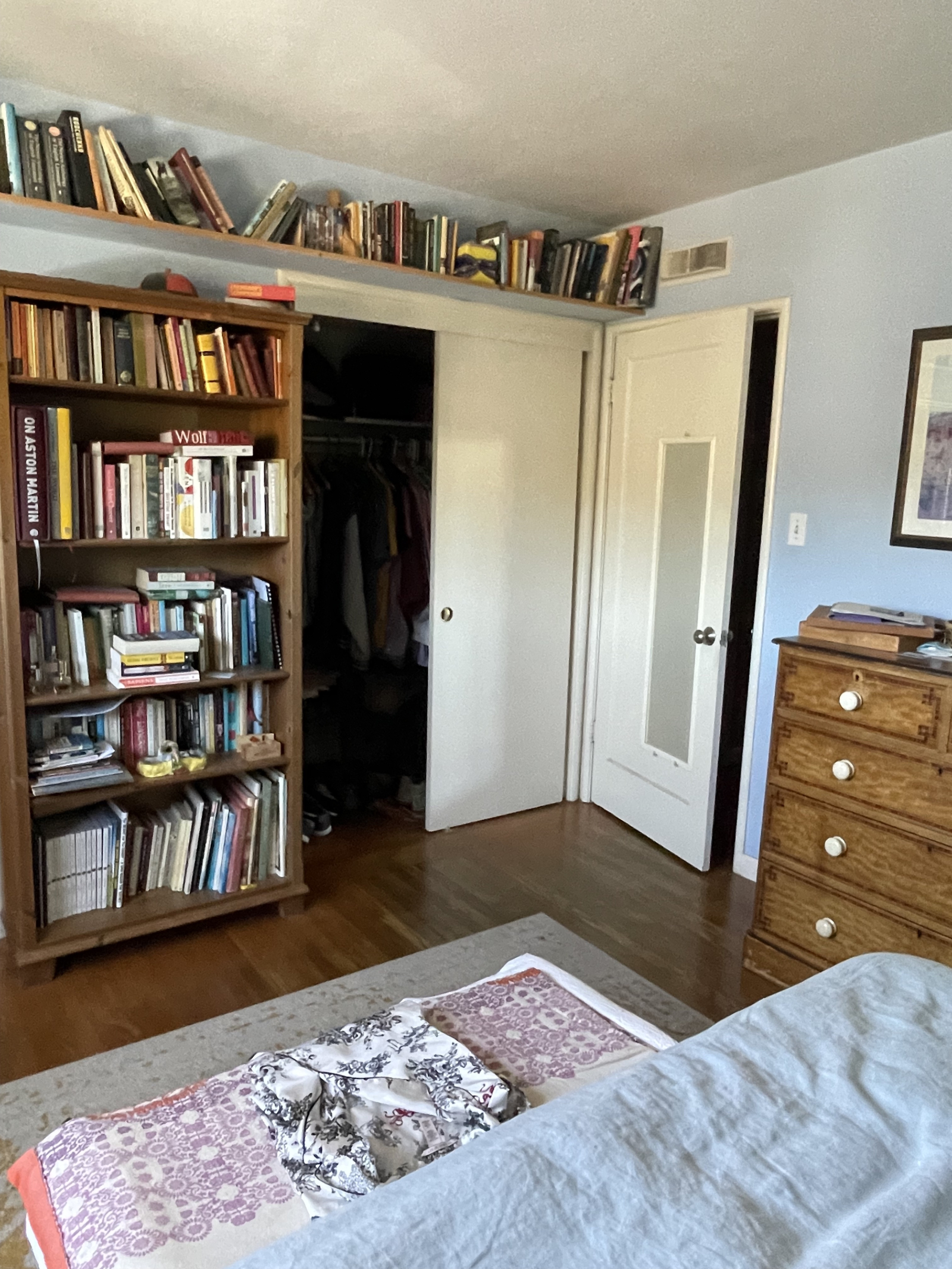 Dormitorio principal, mucho que leer