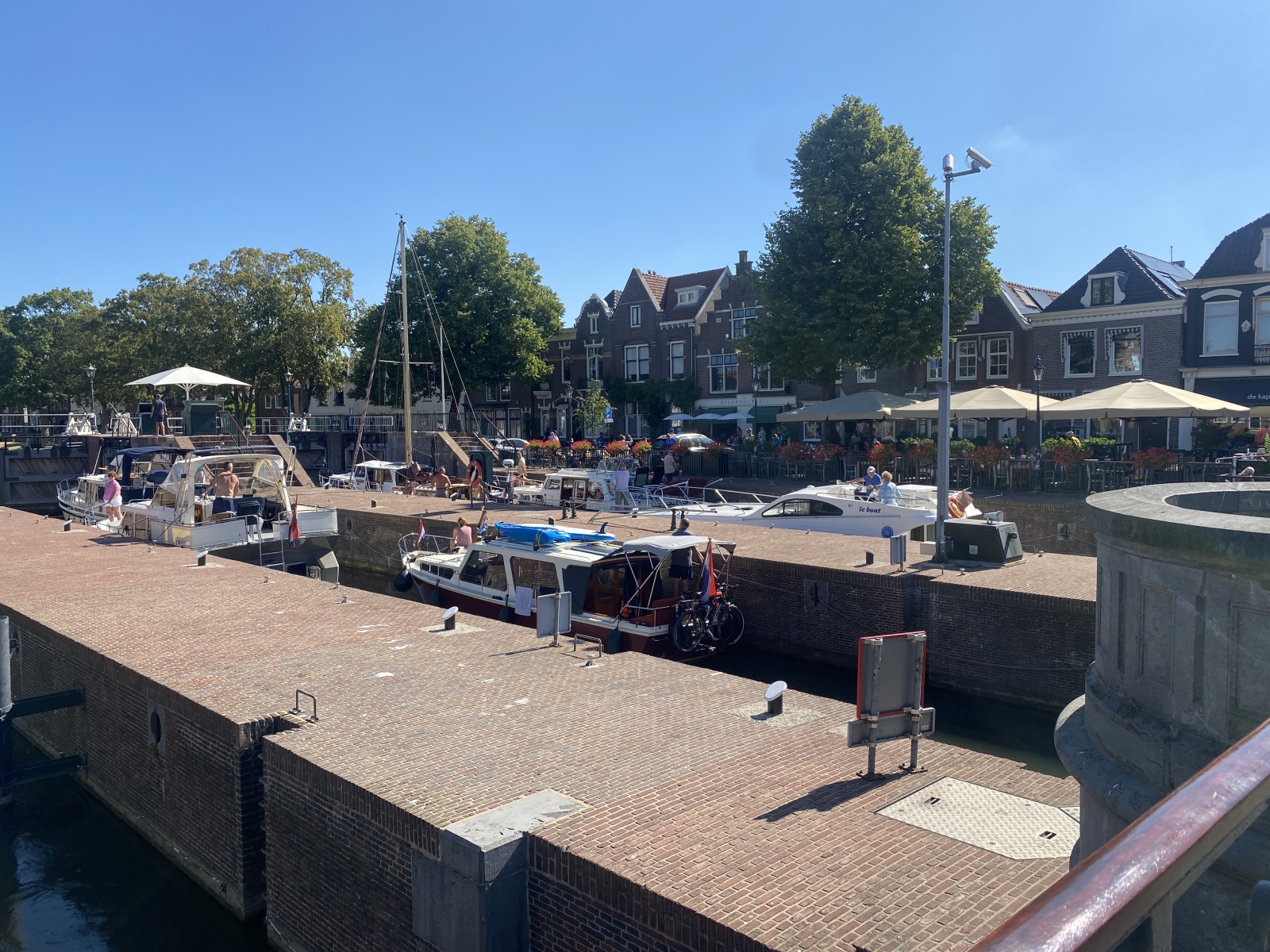 Superb location just outside Amsterdam in a small town that is actually a city.