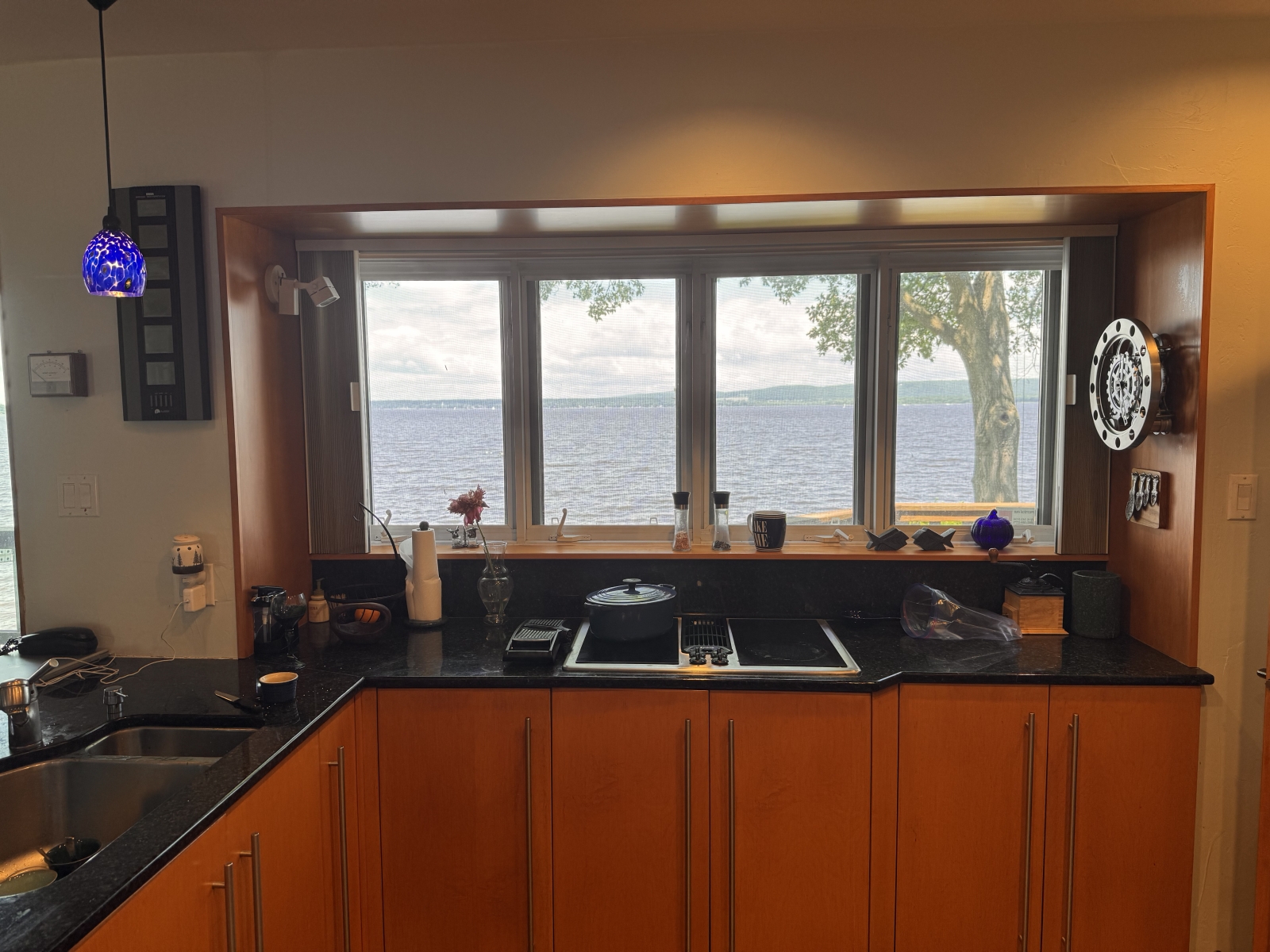 Montreal Lakehouse