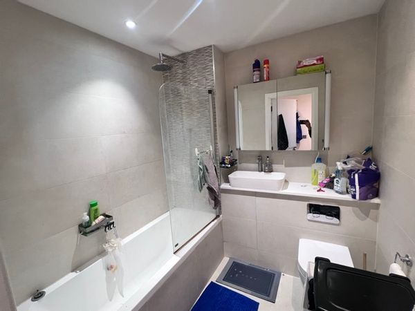 Family Home in London (Twickenham, Richmond upon Thames) | Fast Transport, Riverside & Local Charm