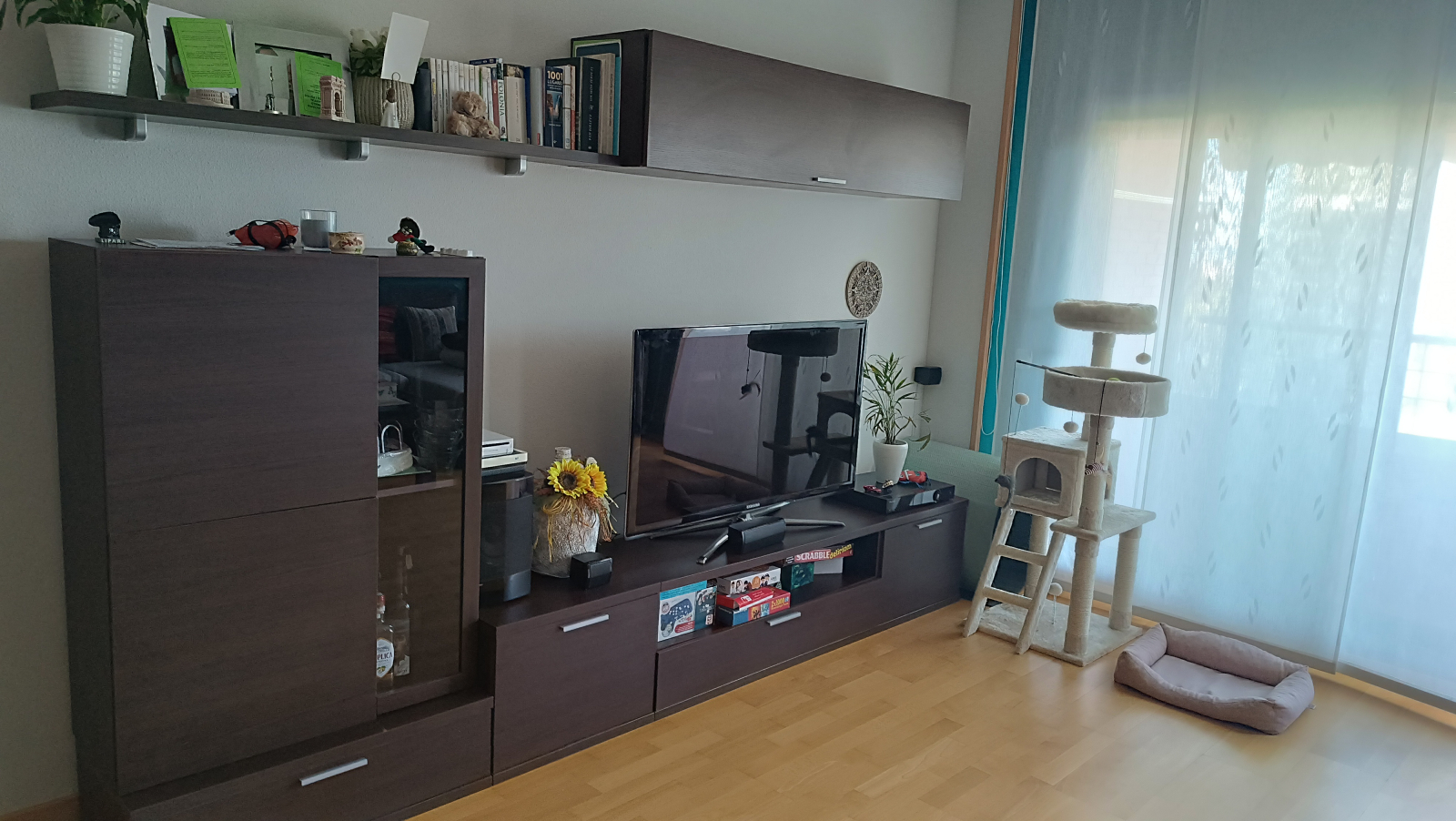 Spacious apartment with views, well connected to Barcelona and the coasts