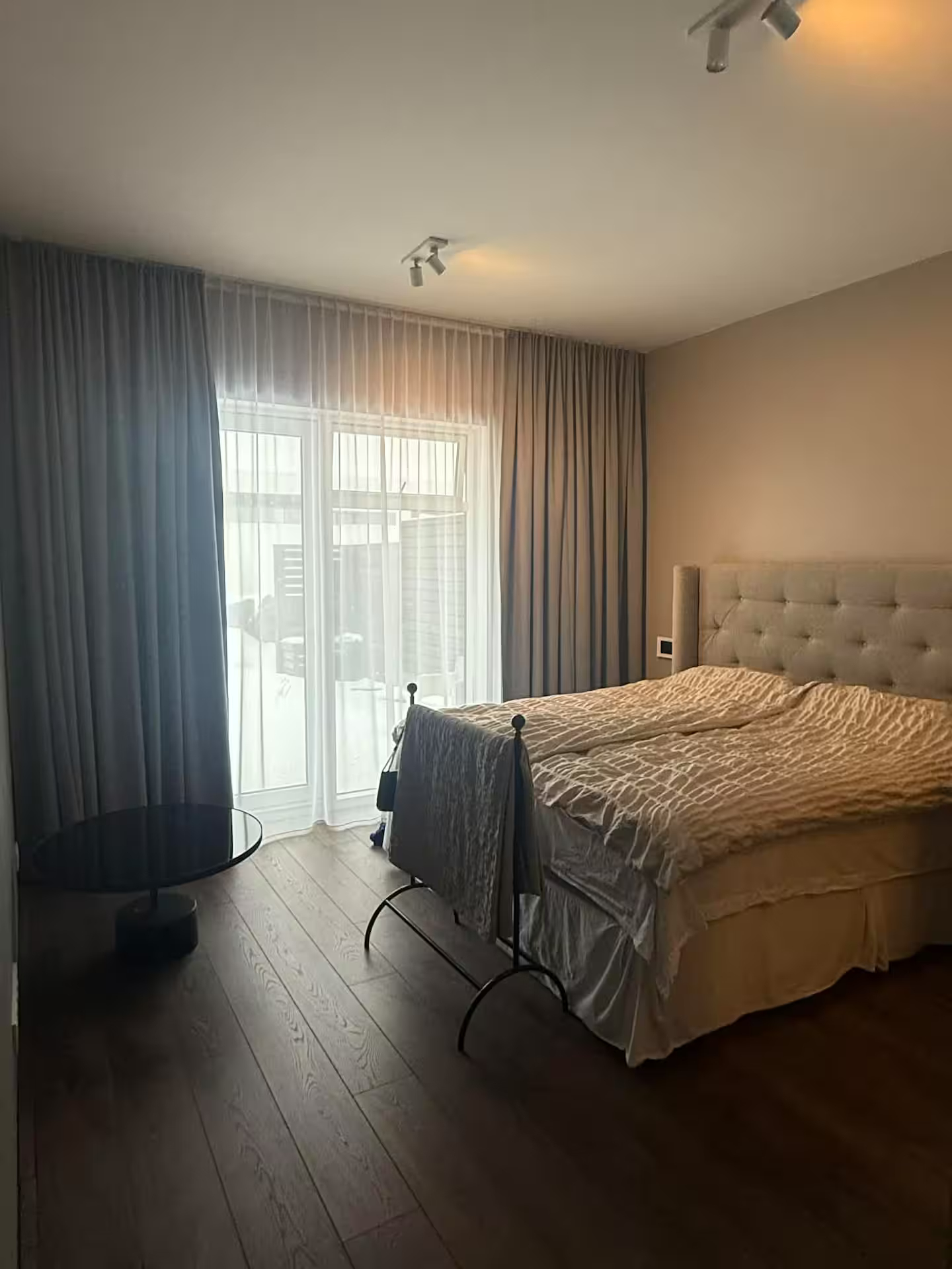 Semi-detached house 25 min from Reykjavik