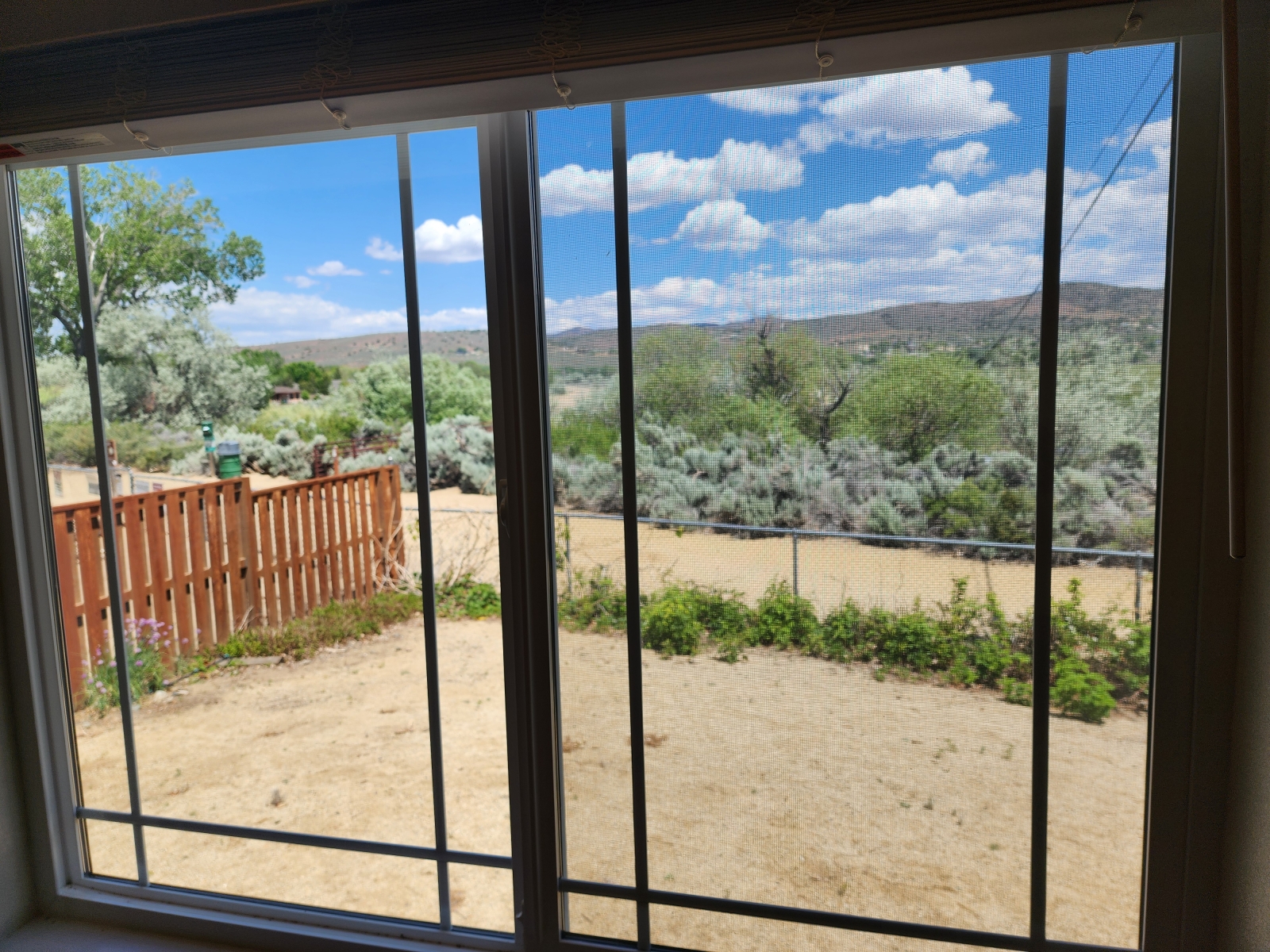 Casita with beautiful meadow views 30 min from Lake Tahoe!