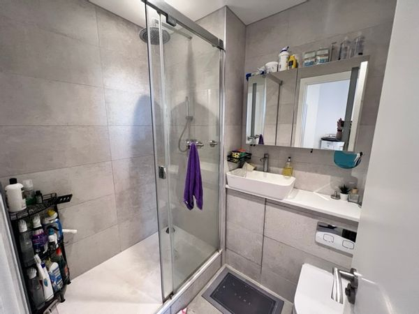 Family Home in London (Twickenham, Richmond upon Thames) | Fast Transport, Riverside & Local Charm