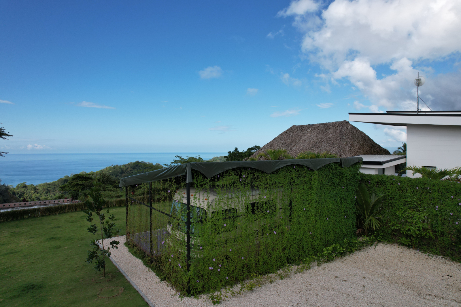 Nuestra caravana para aquellos que también quieren experimentar algo diferente, es para 2 personas, ...