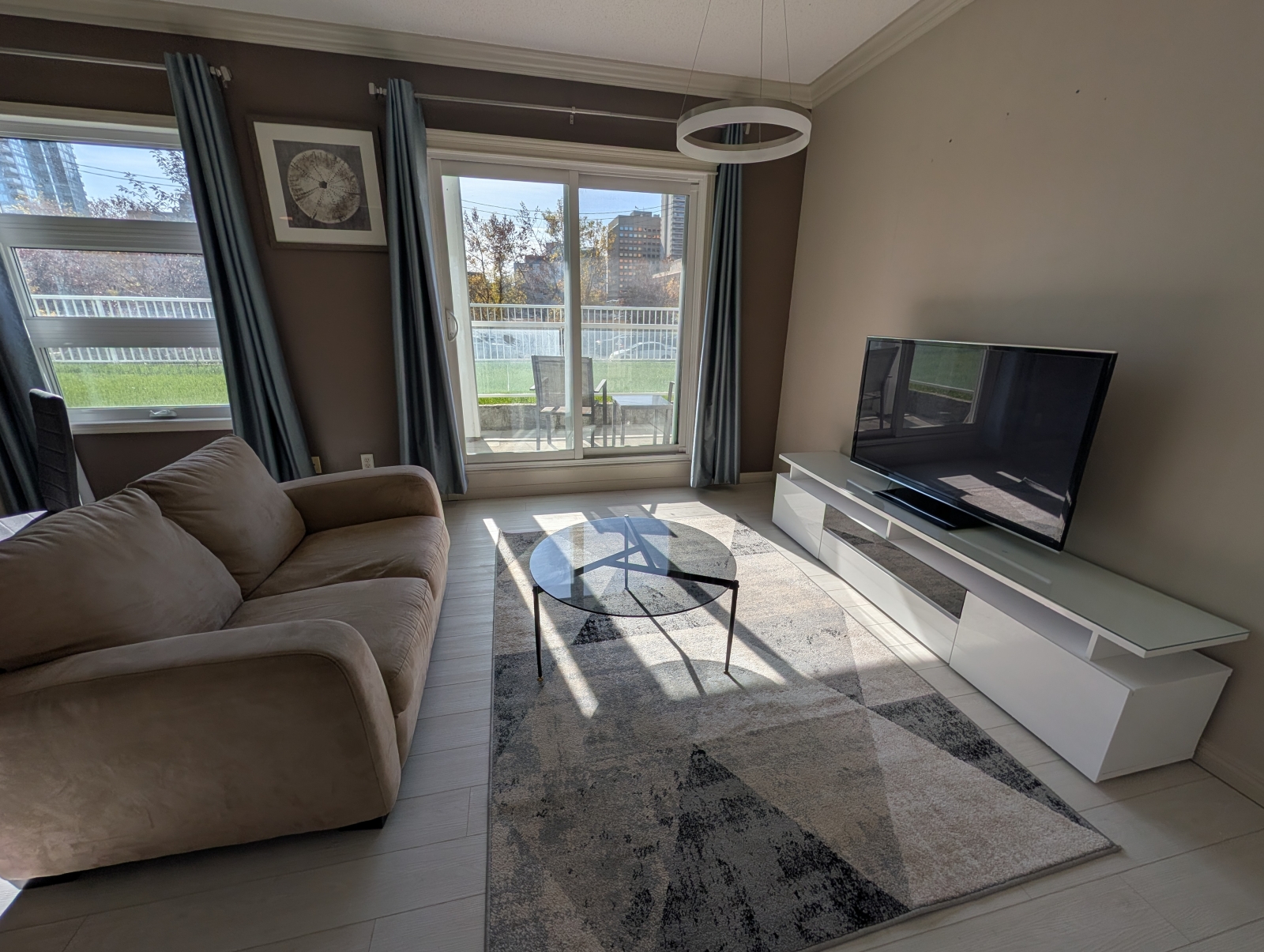 Grand appartement en copropriété au centre-ville