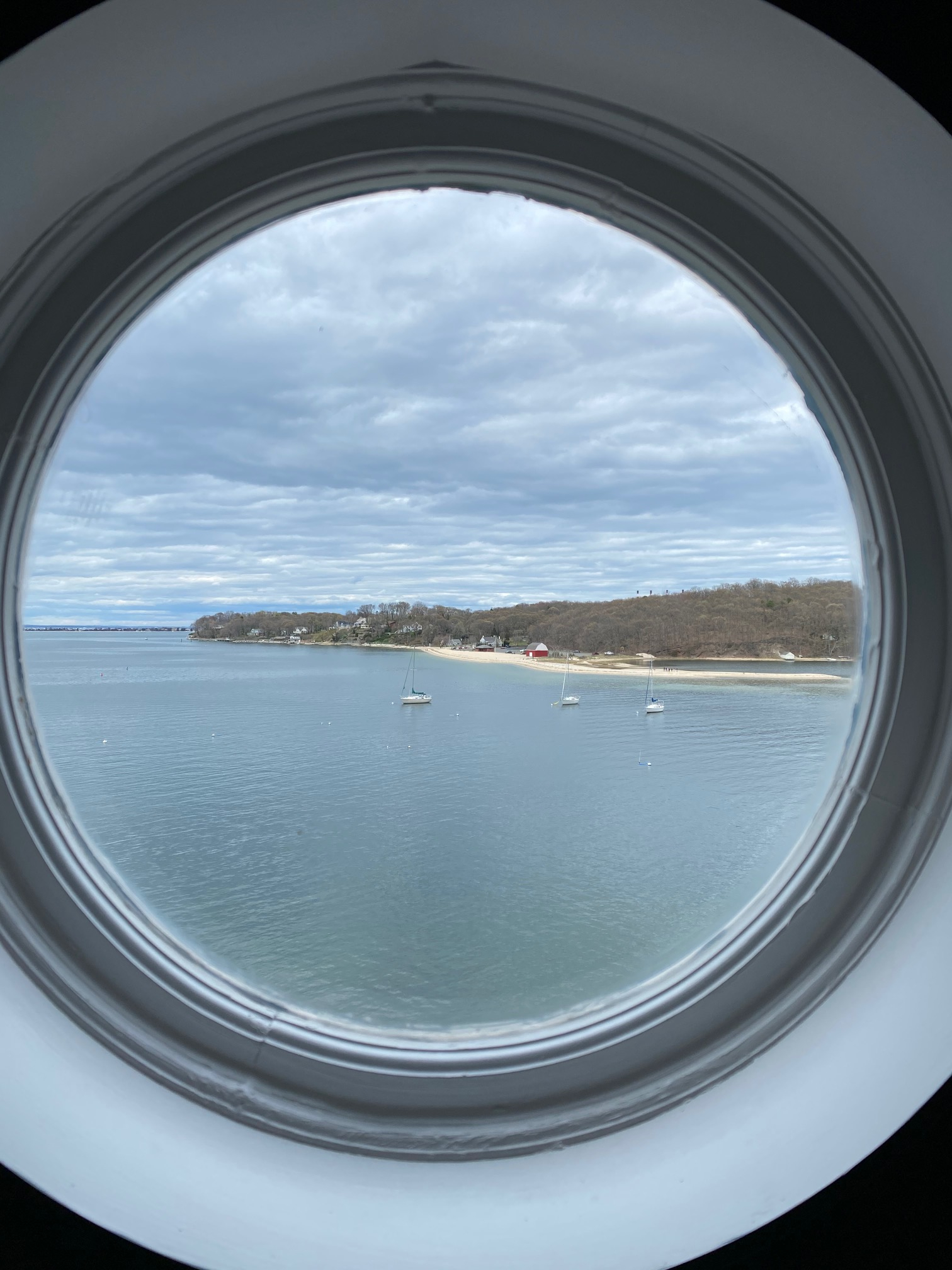 Vue nautique depuis la salle des machines au rez-de-chaussée