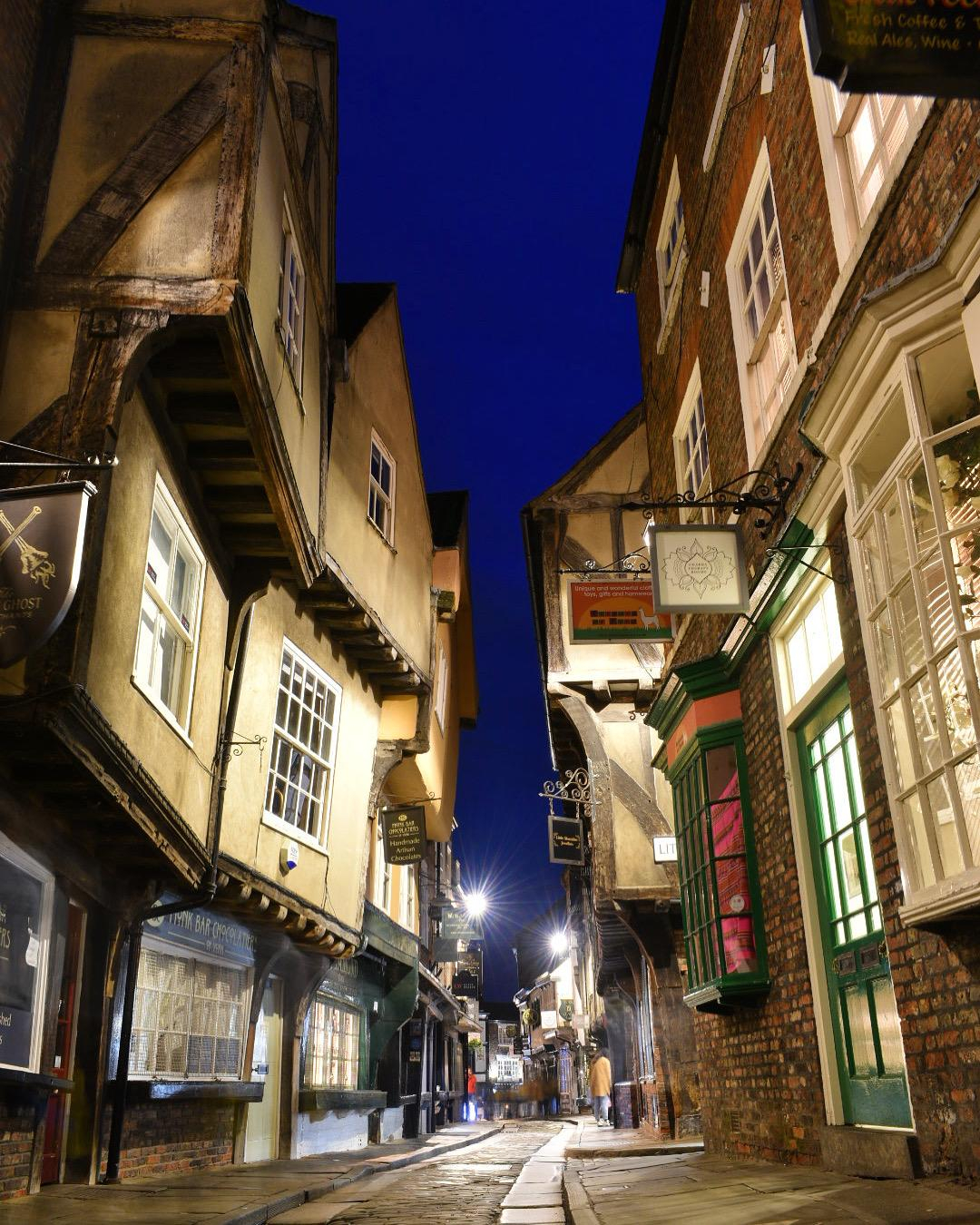 The Shambles bei Nacht, Foto von meinem Mann (in York)