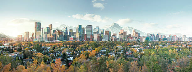 Executive-Penthouse-Suite in Calgary, AB, Kanada, mit Blick auf Stadt und Berge!