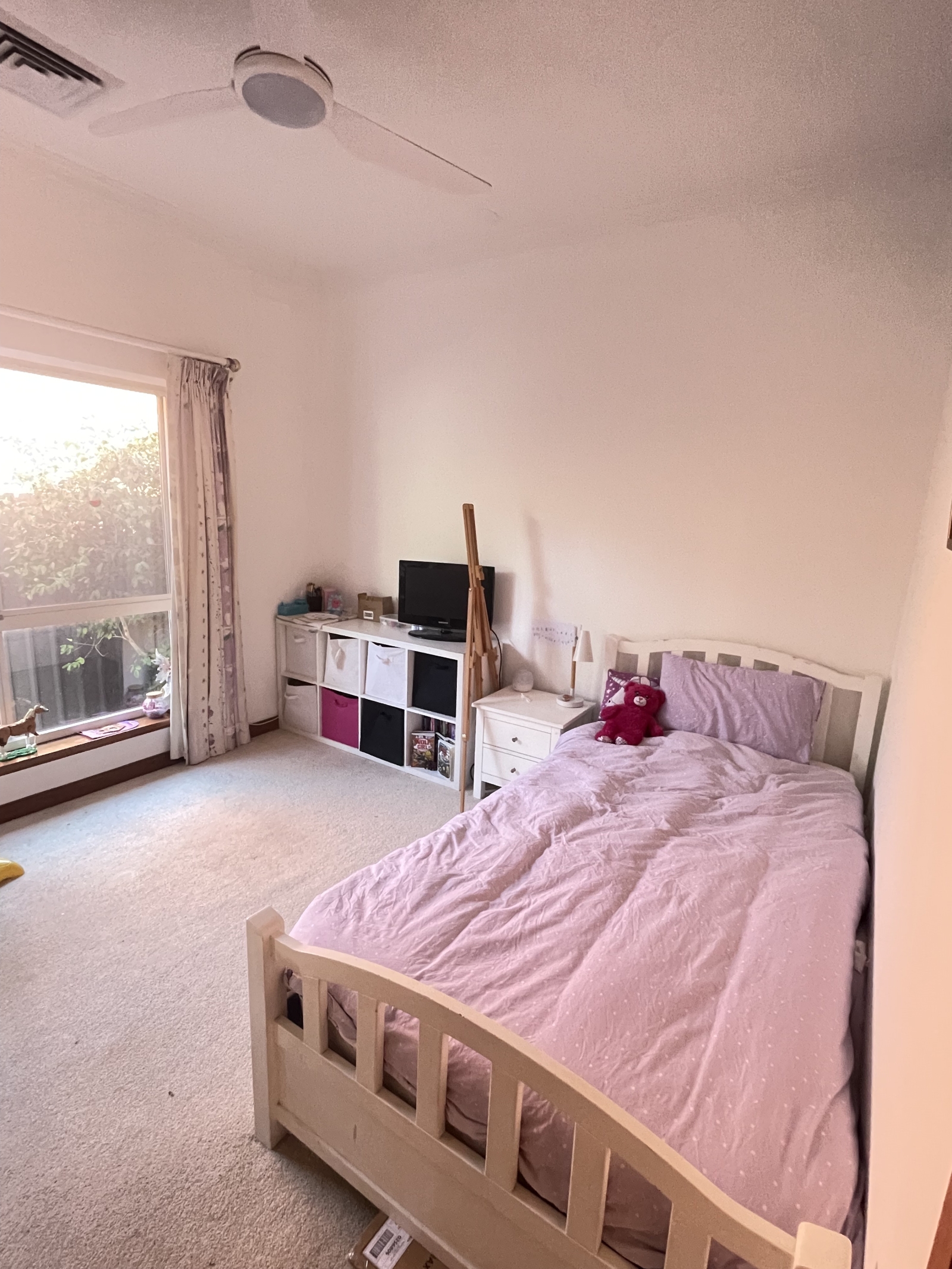 Spacious Adelaide Family Home with Ocean Views, Games Room & Great Location