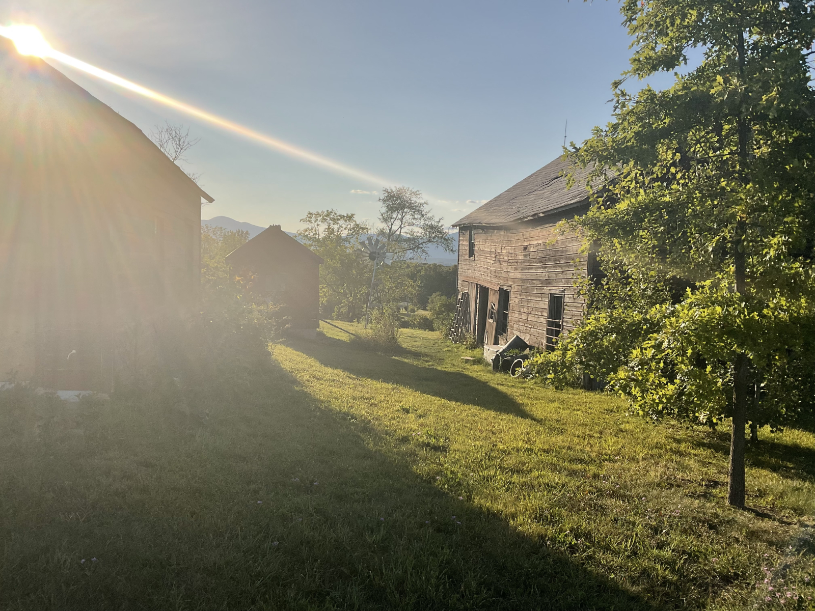 Peaceful Room & Bath in centrally located, Hudson Valley Farmhouse
