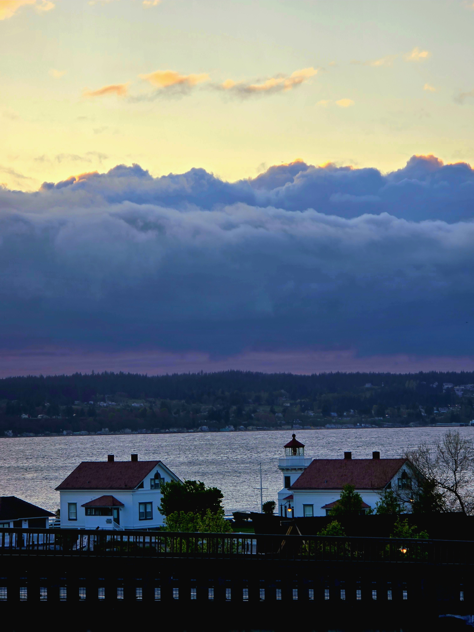 🏡 5 bedroom Pacific Northwest Base Camp — Seattle Area, Washington, USA