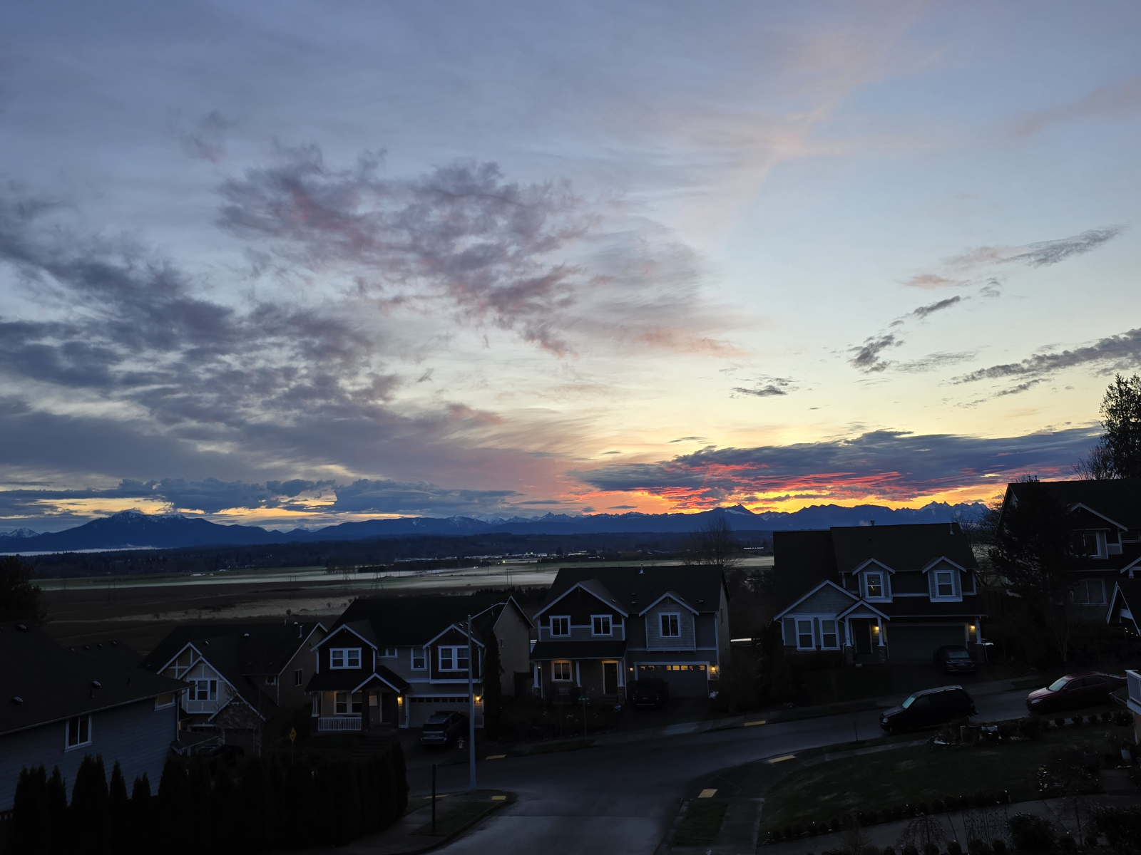 🏡 5 bedroom Pacific Northwest Base Camp — Seattle Area, Washington, USA