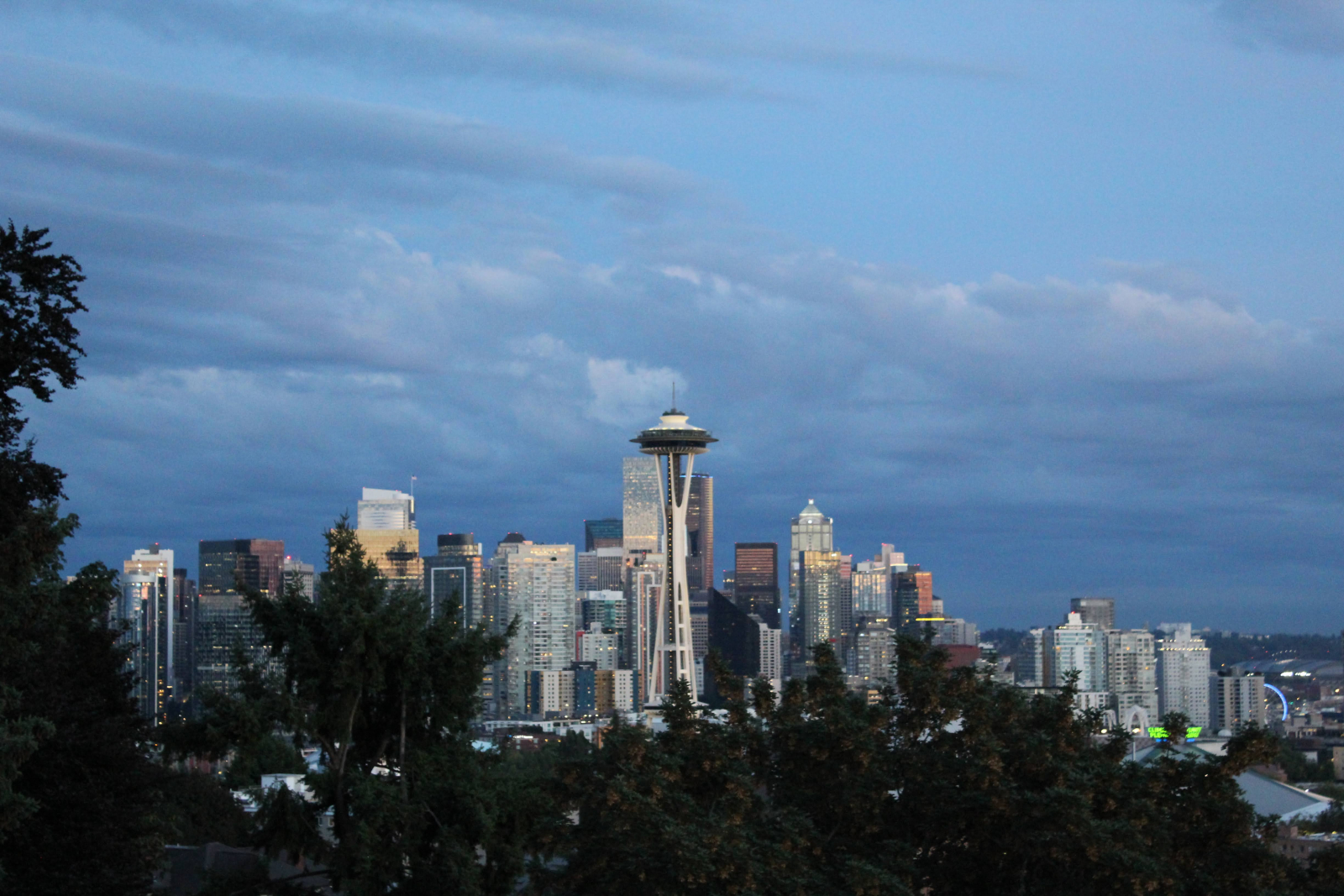 🏡 5 bedroom Pacific Northwest Base Camp — Seattle Area, Washington, USA