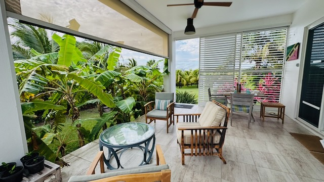 Modern, tiny home with plunge pool in lush garden