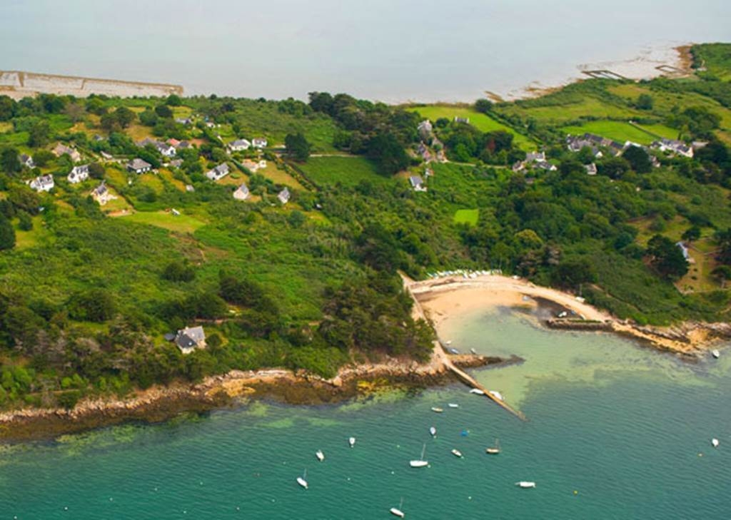 Pereguern - vista para o mar em uma ilha em Morbihan