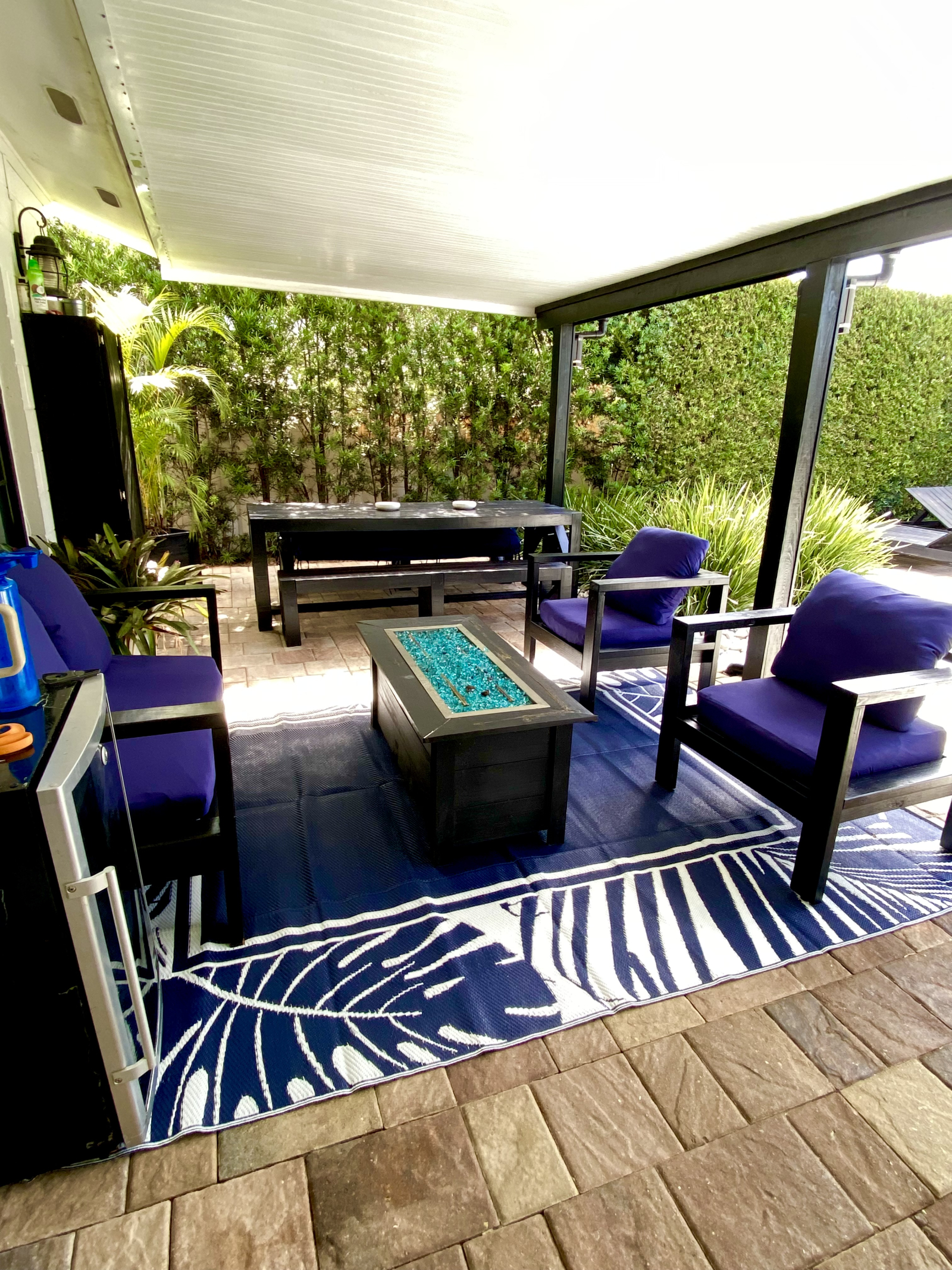 Achtertuin Overdekt terras met zwembad