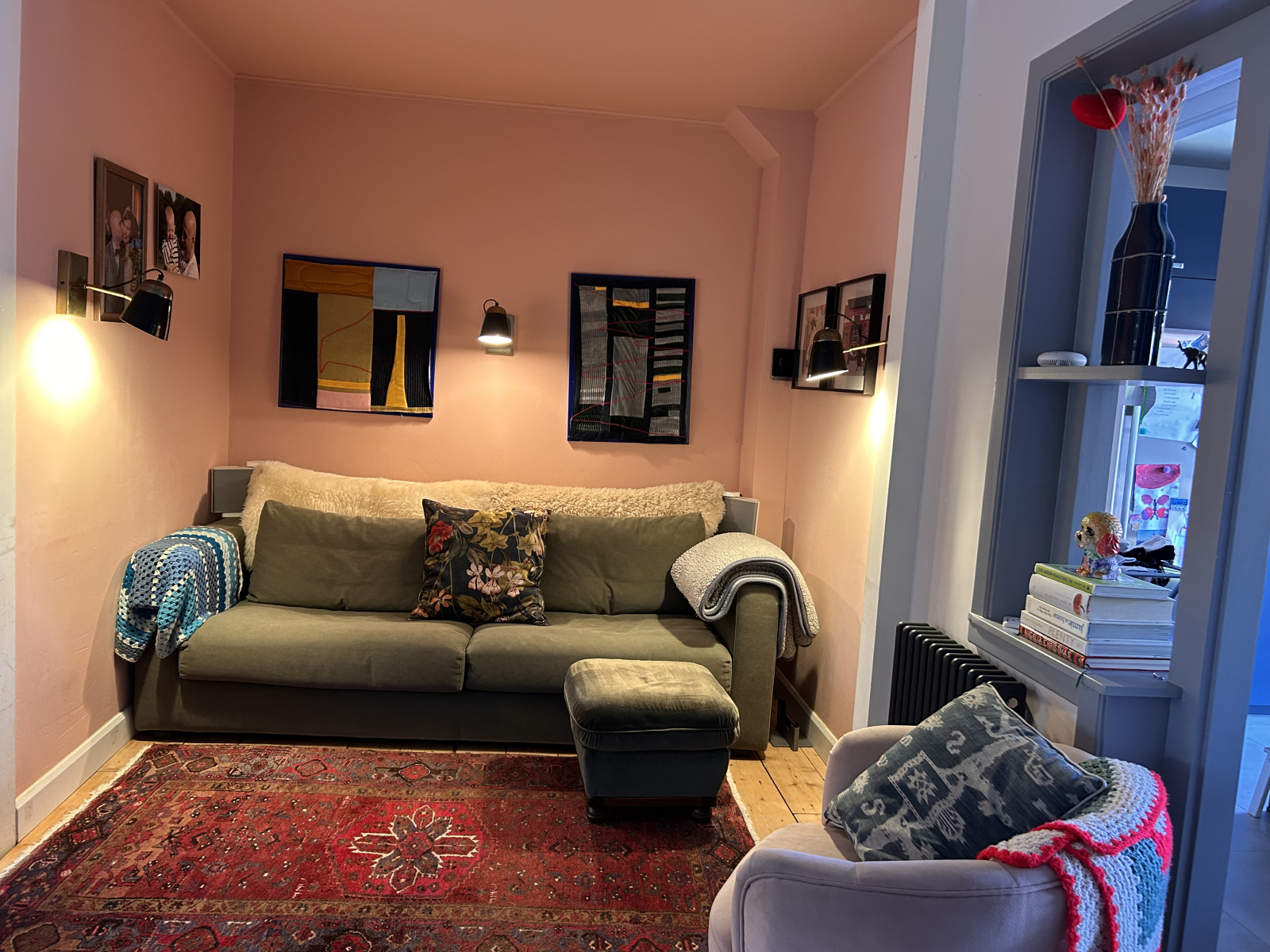 Cosy town house, 10min walking distance from the heather fields and woods.