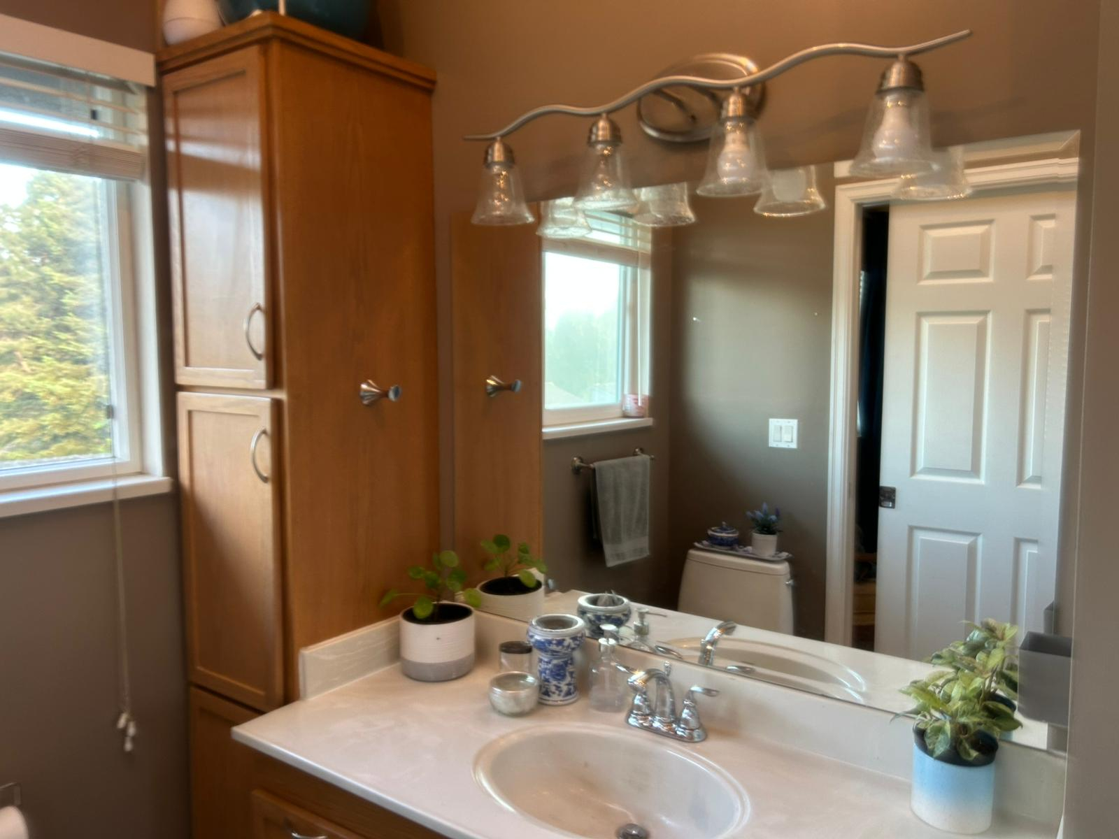 Huis met 4 slaapkamers met uitzicht op de golfbaan in Tsawwassen, BC