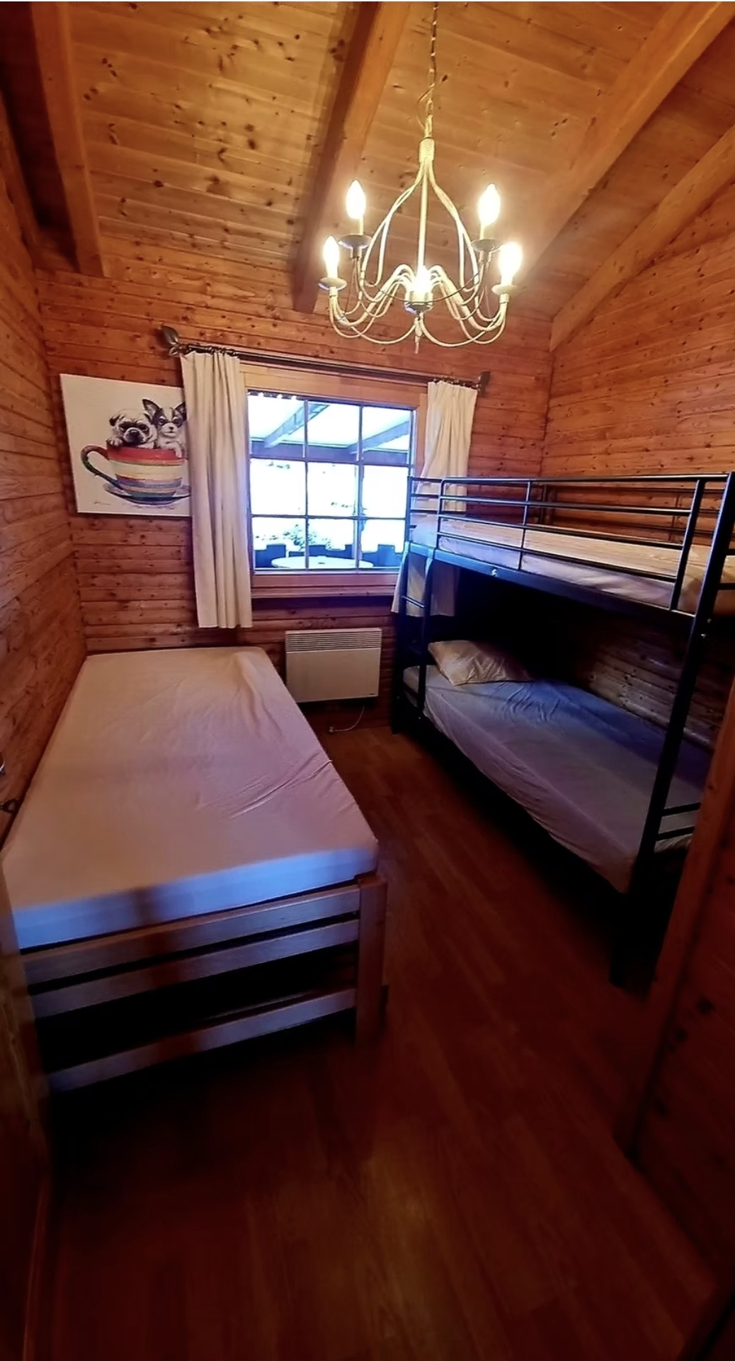 Habitación con 3 camas, posibilidad de 4 camas