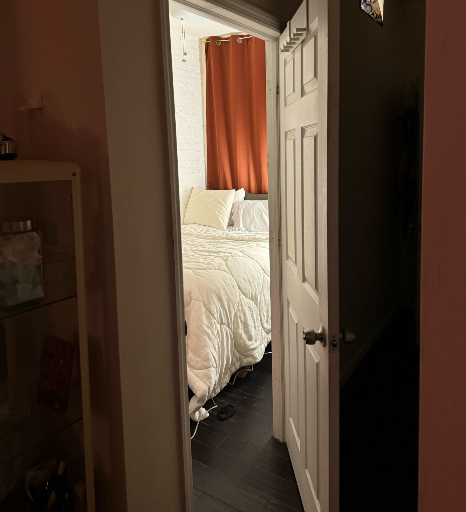 Brooklyn creative 1+ bed with 3 sleeping spots (sleeps 4)