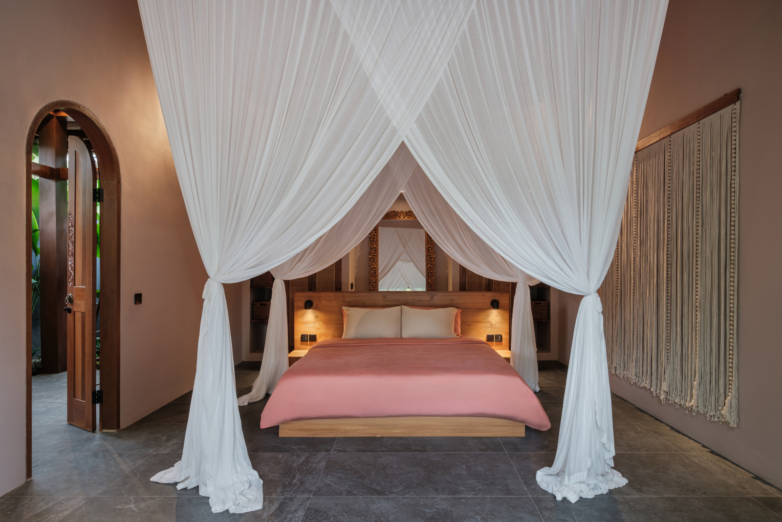 Luxusvilla mit Dschungelblick