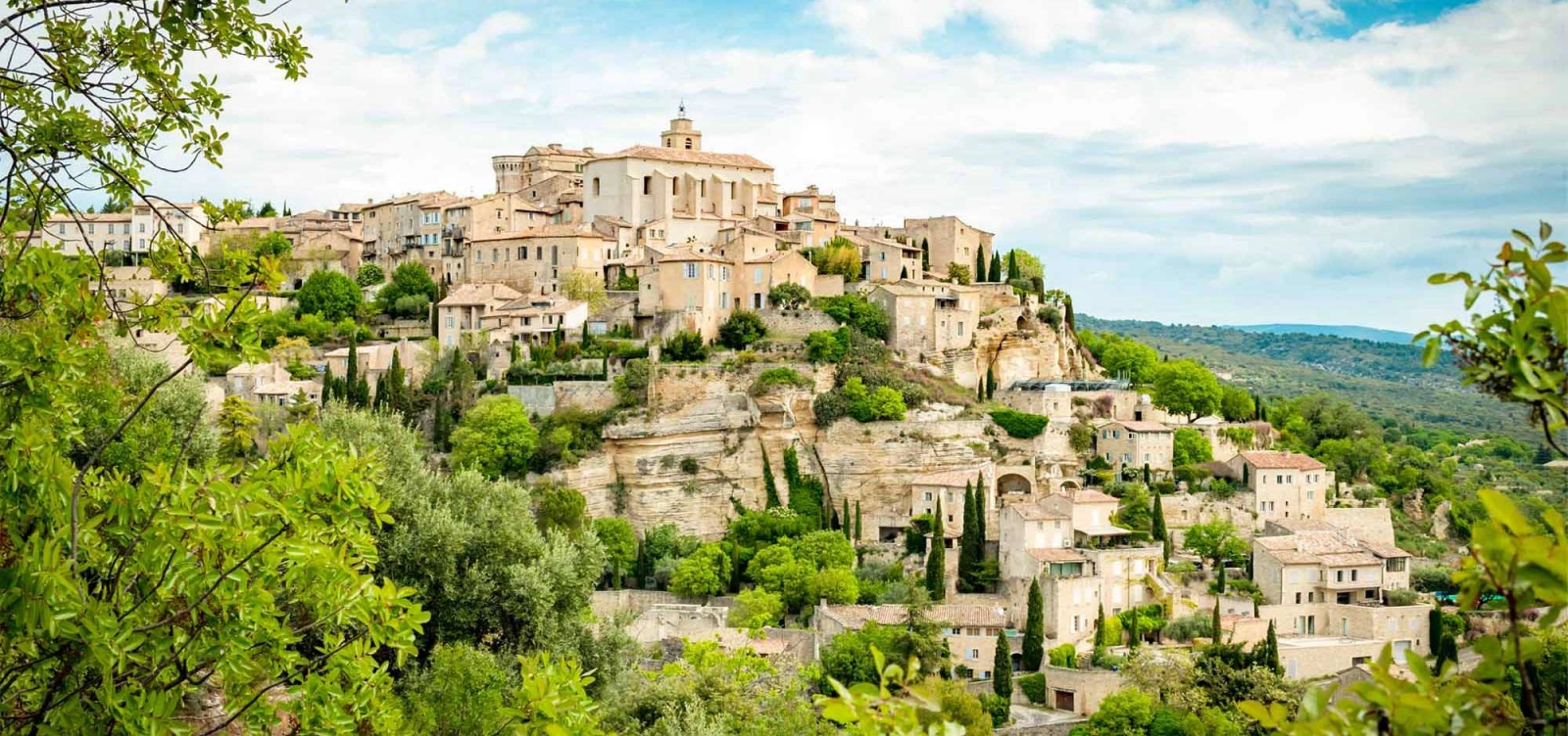 3 bedroom house with swimming pool 15 minutes from Aix En Provence at the gates of the Luberon