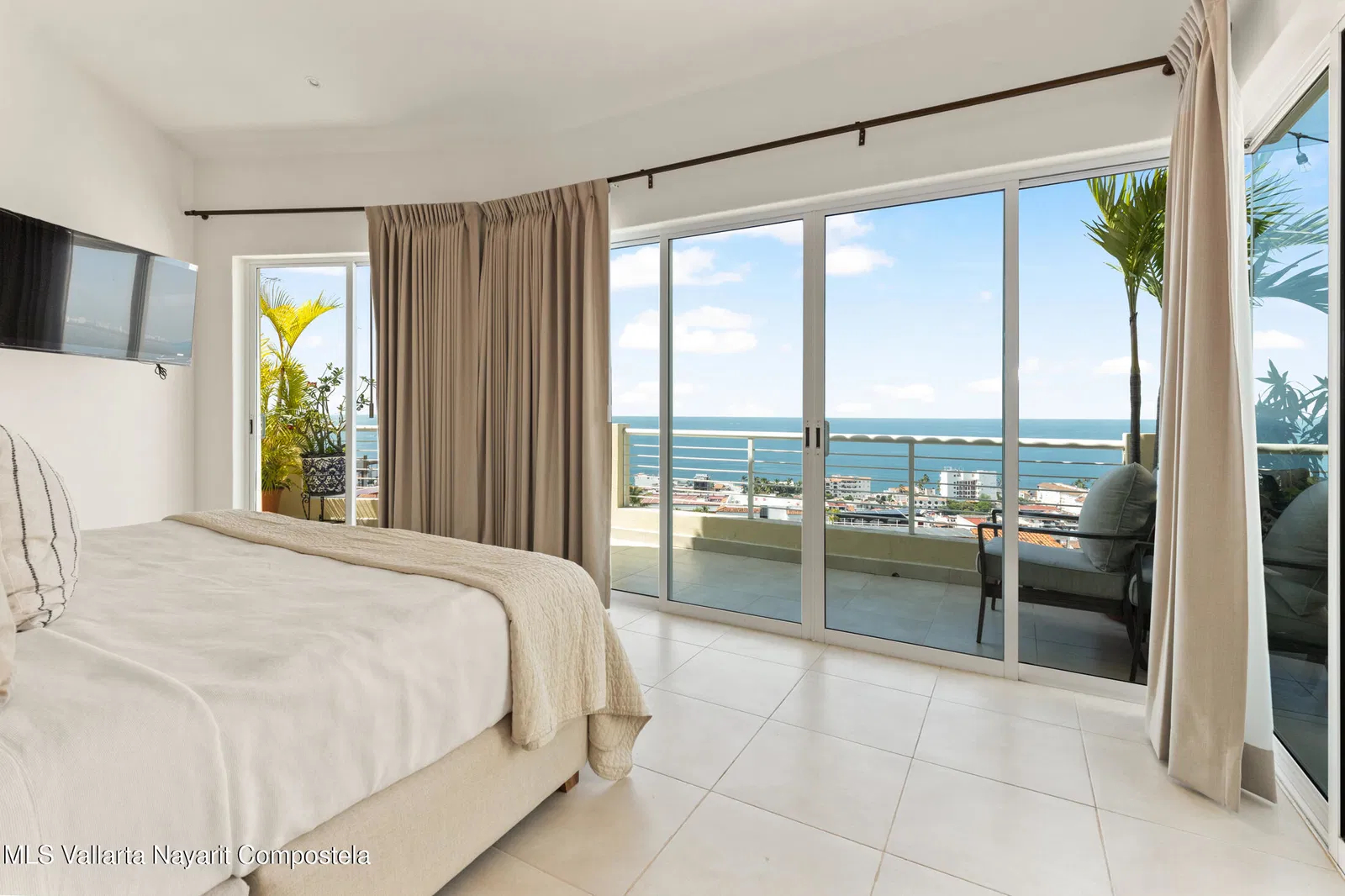 Penthouse With Amazing Views