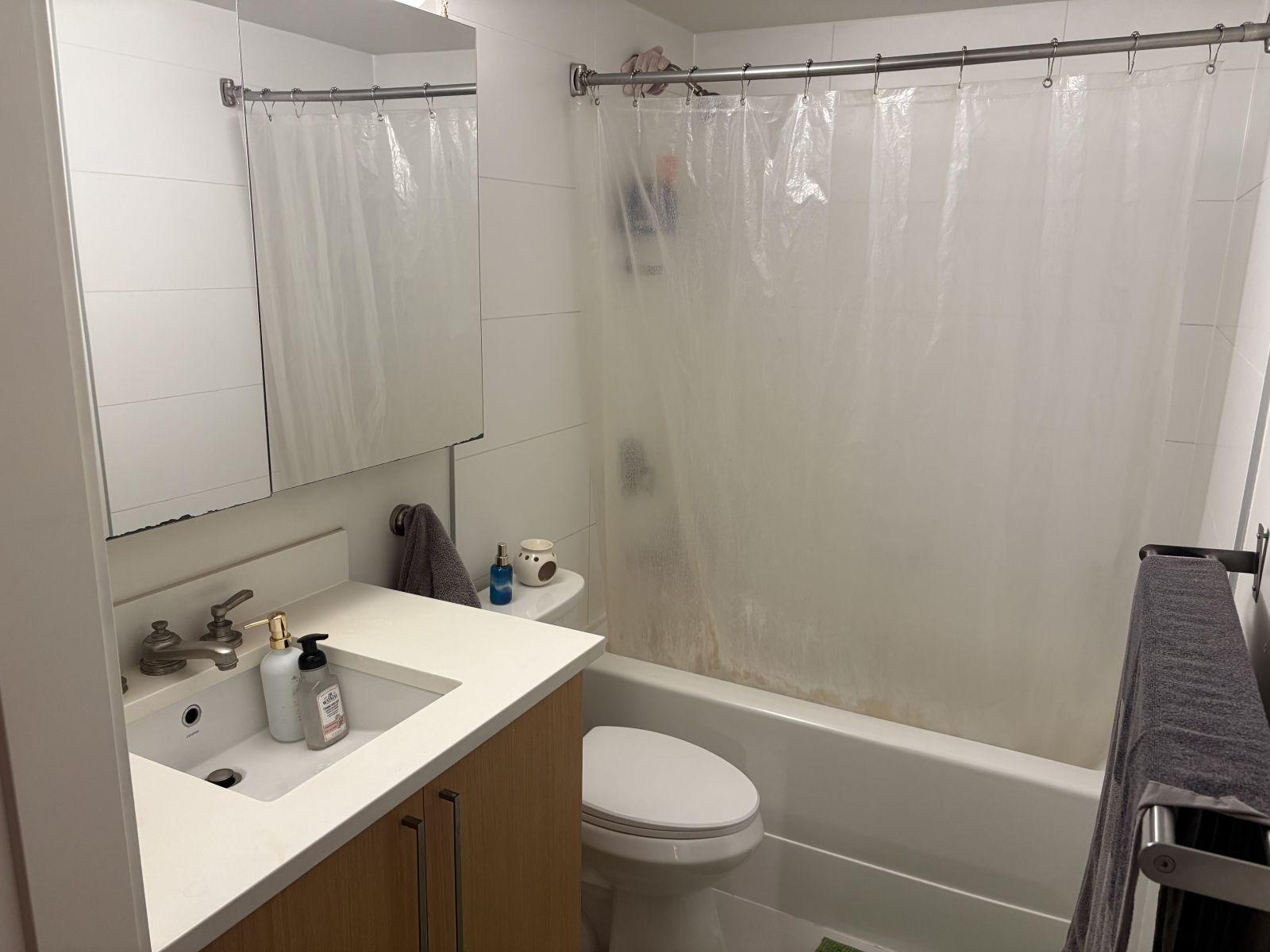 Gorgeous condo in the heart of Vancouver